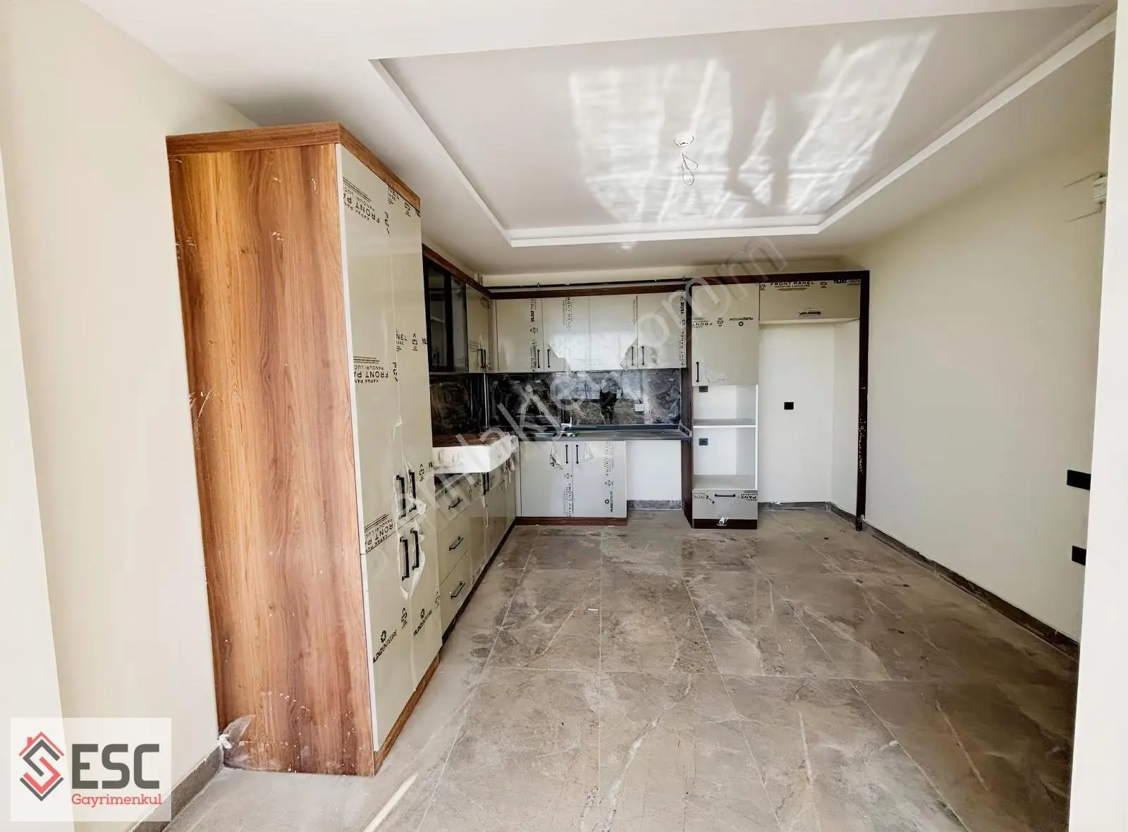 Esc'den Merkez Mh'de Havuzlu Site İçi 2+1 Satılık Daire Esc2467a - Görsel 3