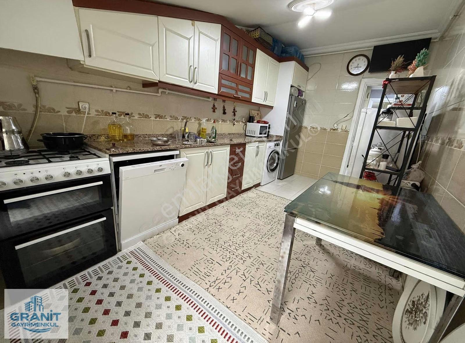 Granit Gayrimenkul'den Nizami Bina Eşyalı Satılık Daire - Görsel 17