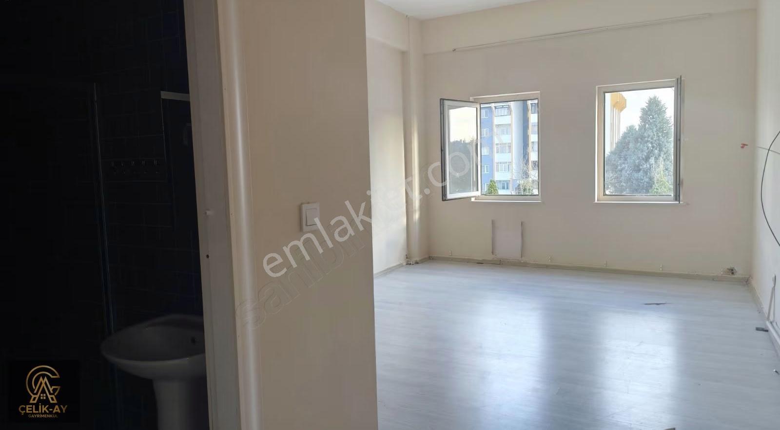 Çelik-ay'dan Bayındırlık İş Merkezı Kiralık Ofis - Görsel 9