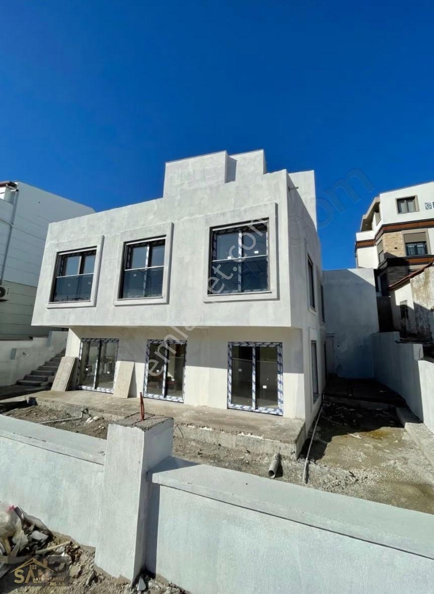Urla Yaka Mah Asansörlü Satılık 2+1 Dublex Daire