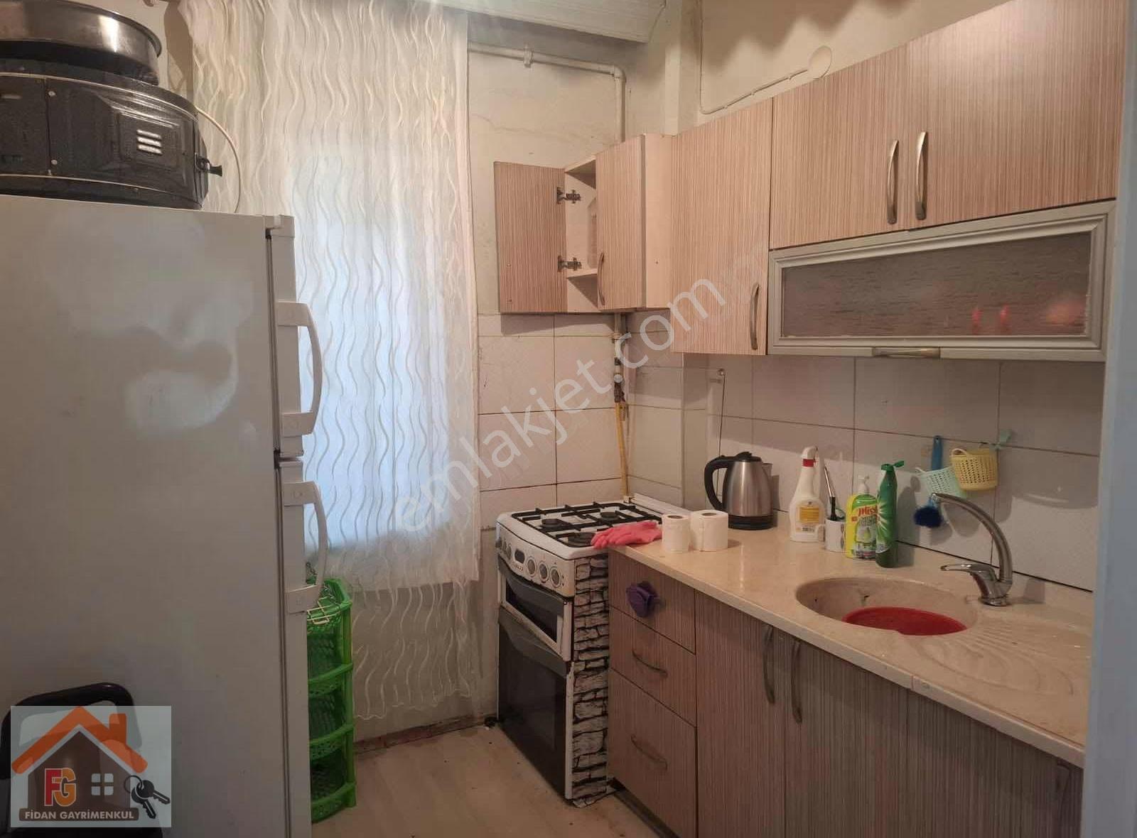 Yalova Merkez Fatih Cad. Satılık Eşyalı 2+1 Daire - Görsel 3