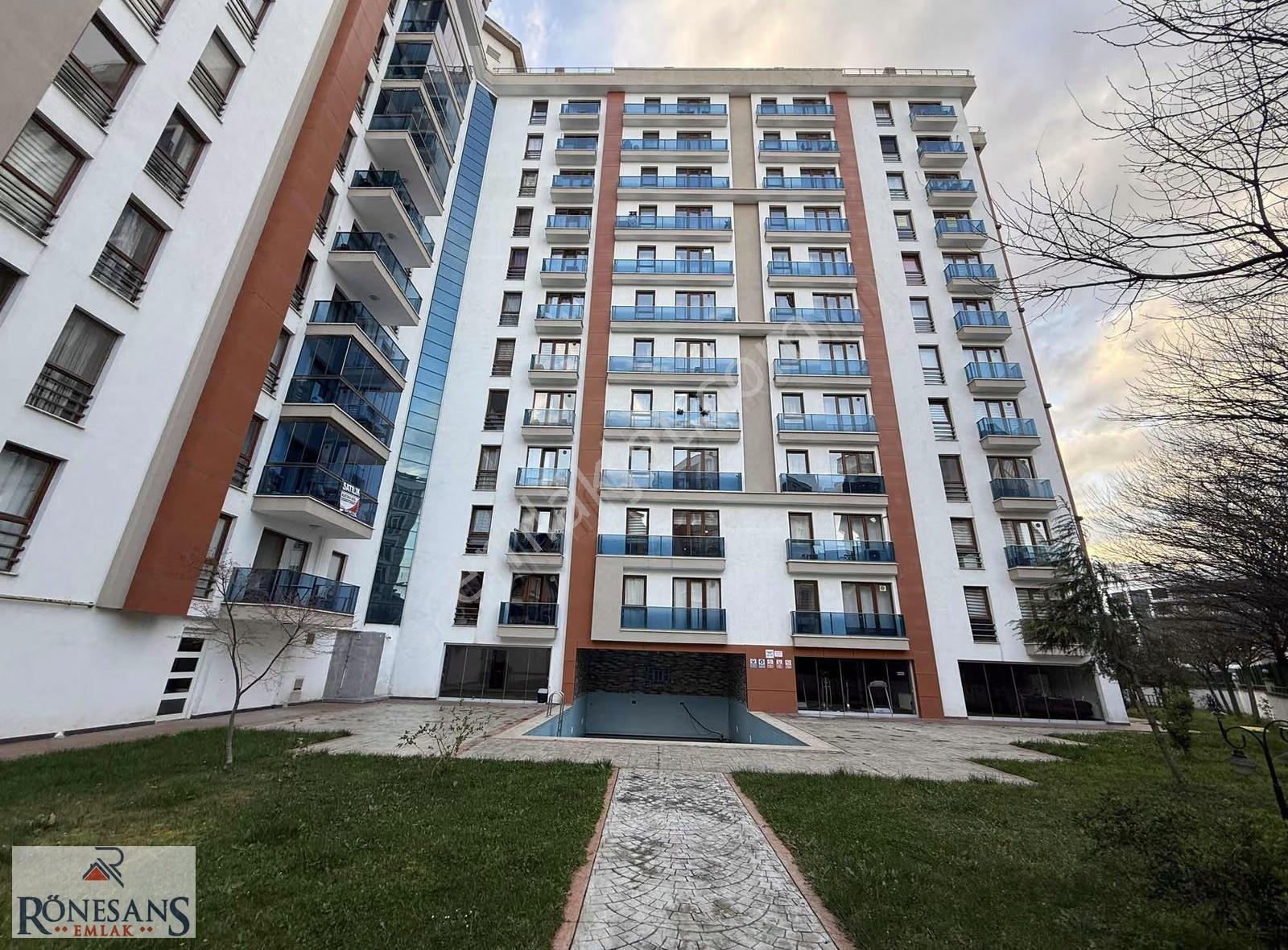 Rönesans Emlak'tan Güvenlikli Site İçinde Ulaşıma Yakın 1+1 - Görsel 19