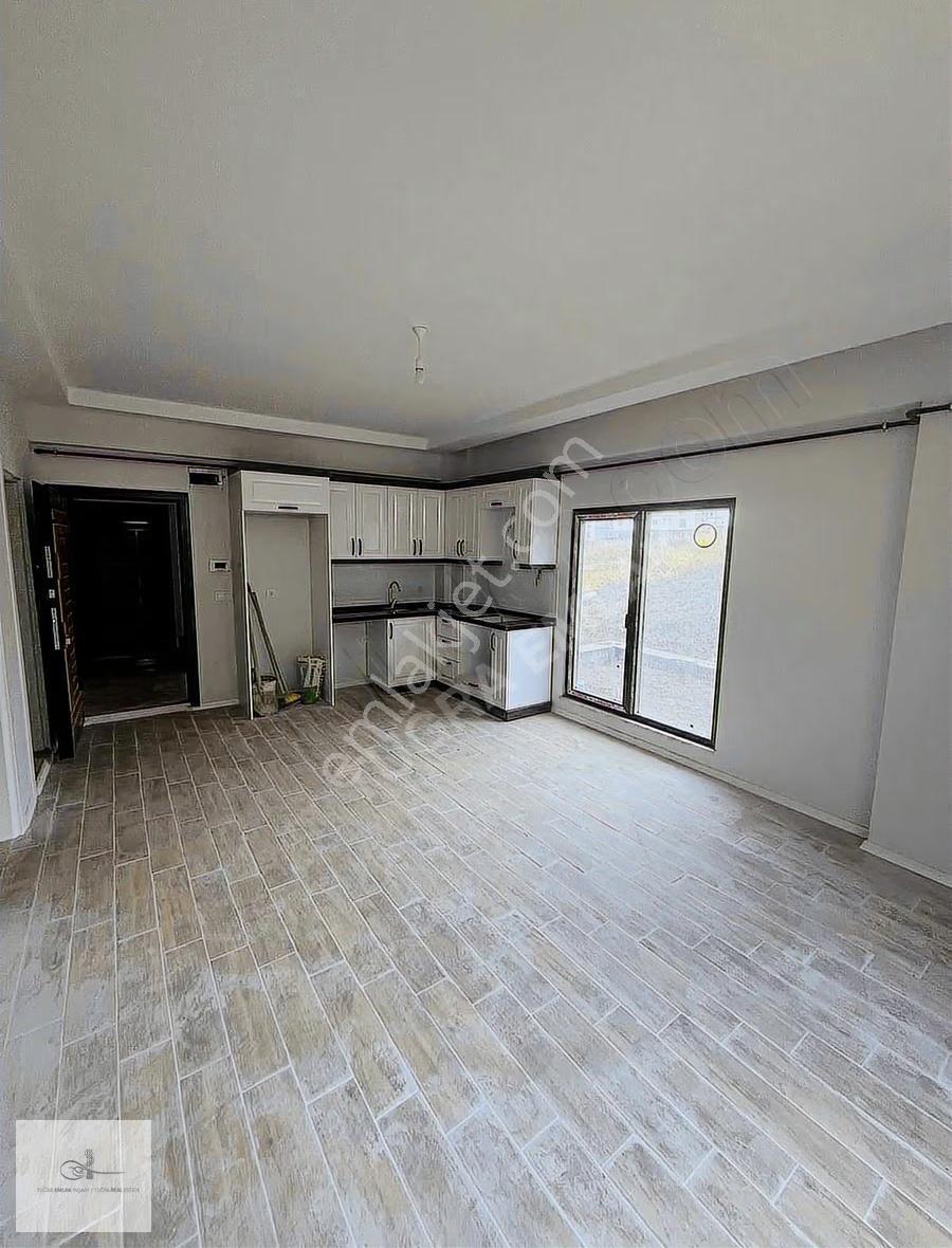 Yalova Çiftlikköy Bayraktepe De Bahçe Katı Güzel Daire - Görsel 8