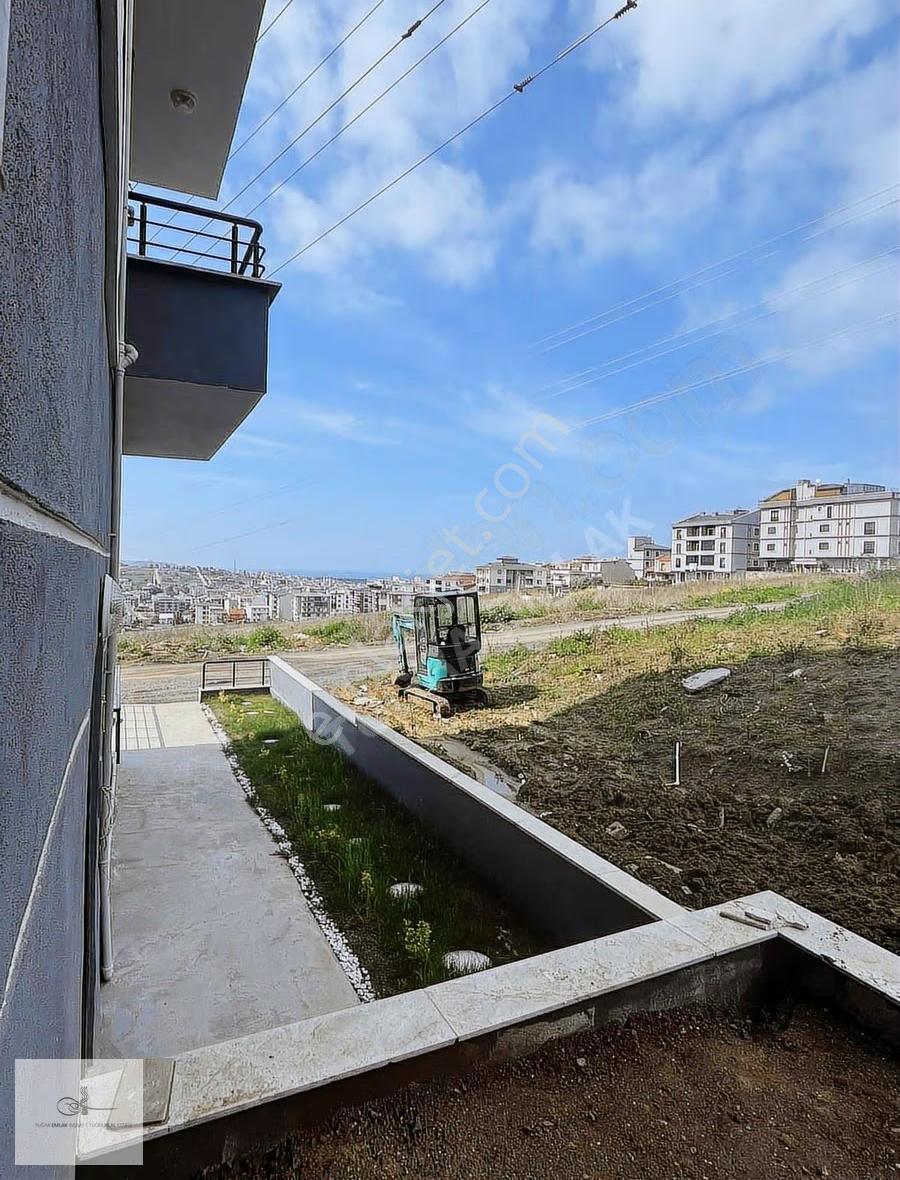Yalova Çiftlikköy Bayraktepe De Bahçe Katı Güzel Daire - Görsel 12