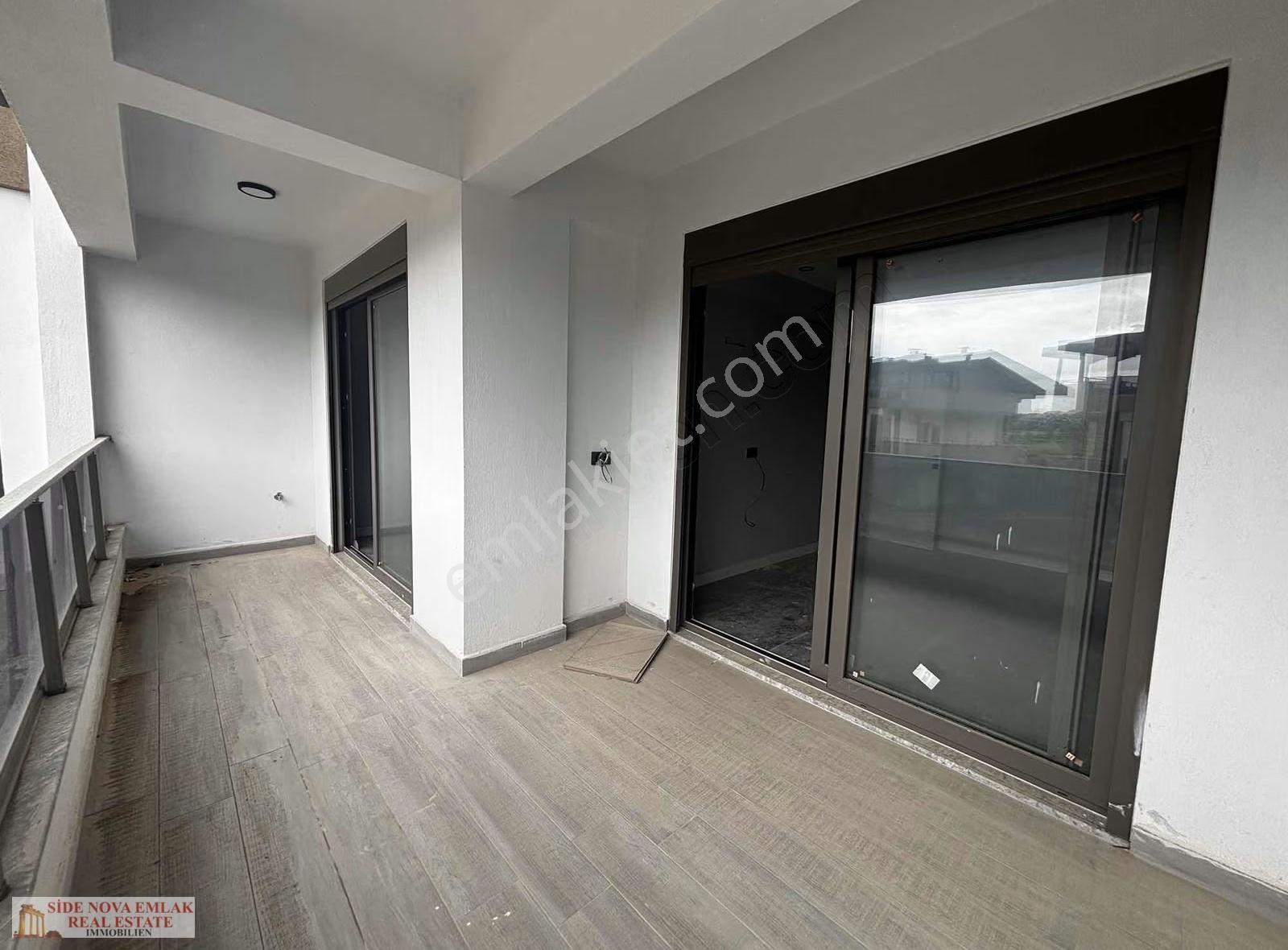 Kumköy'de Oteller Bölgesinde Site İçerisinde Havuzlu 1+1 Daire - Görsel 4