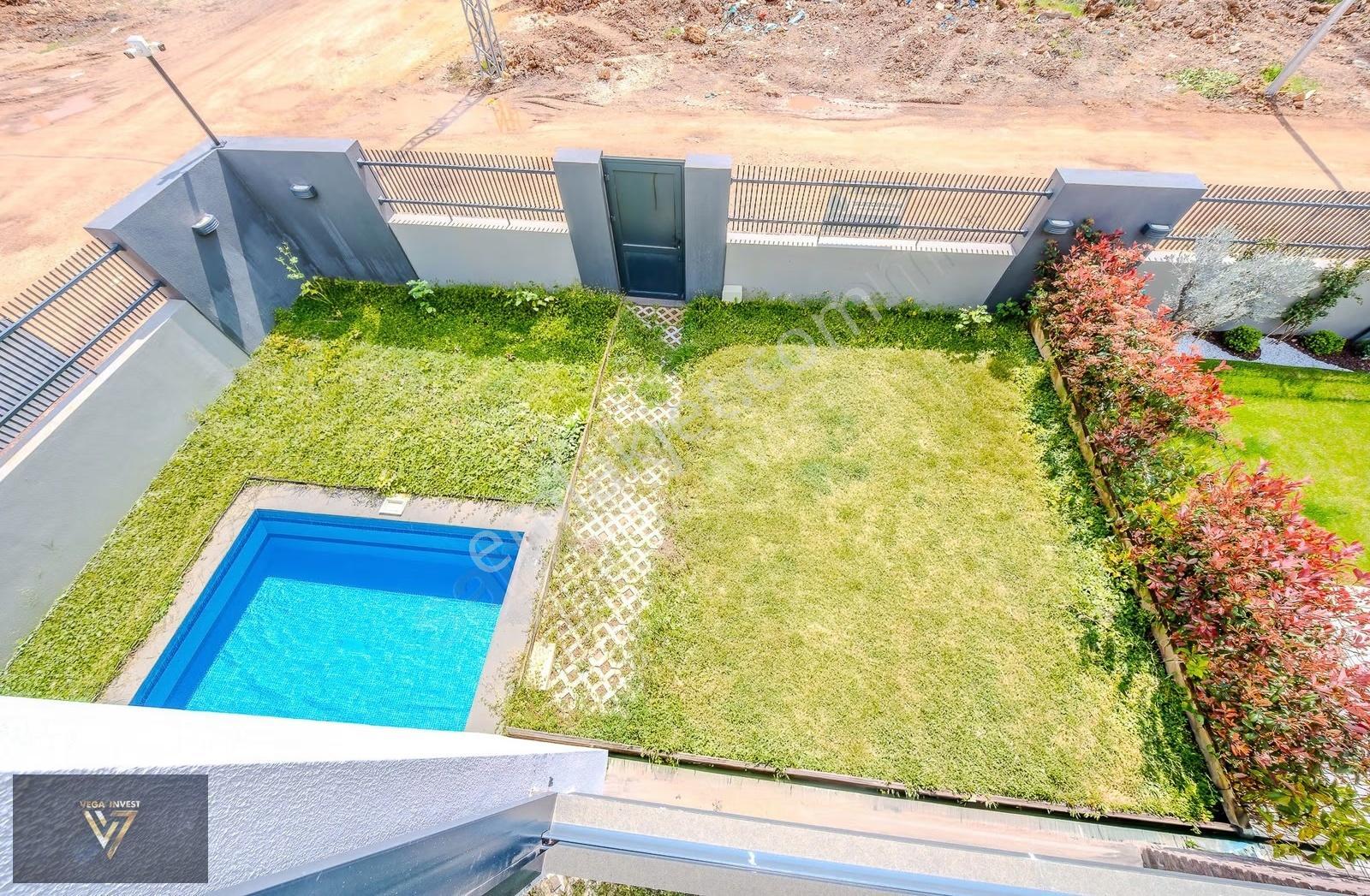 Döşemealtın'da Müstakil Havuzlu Kiralık Köşe Villa Vega Invest - Görsel 6
