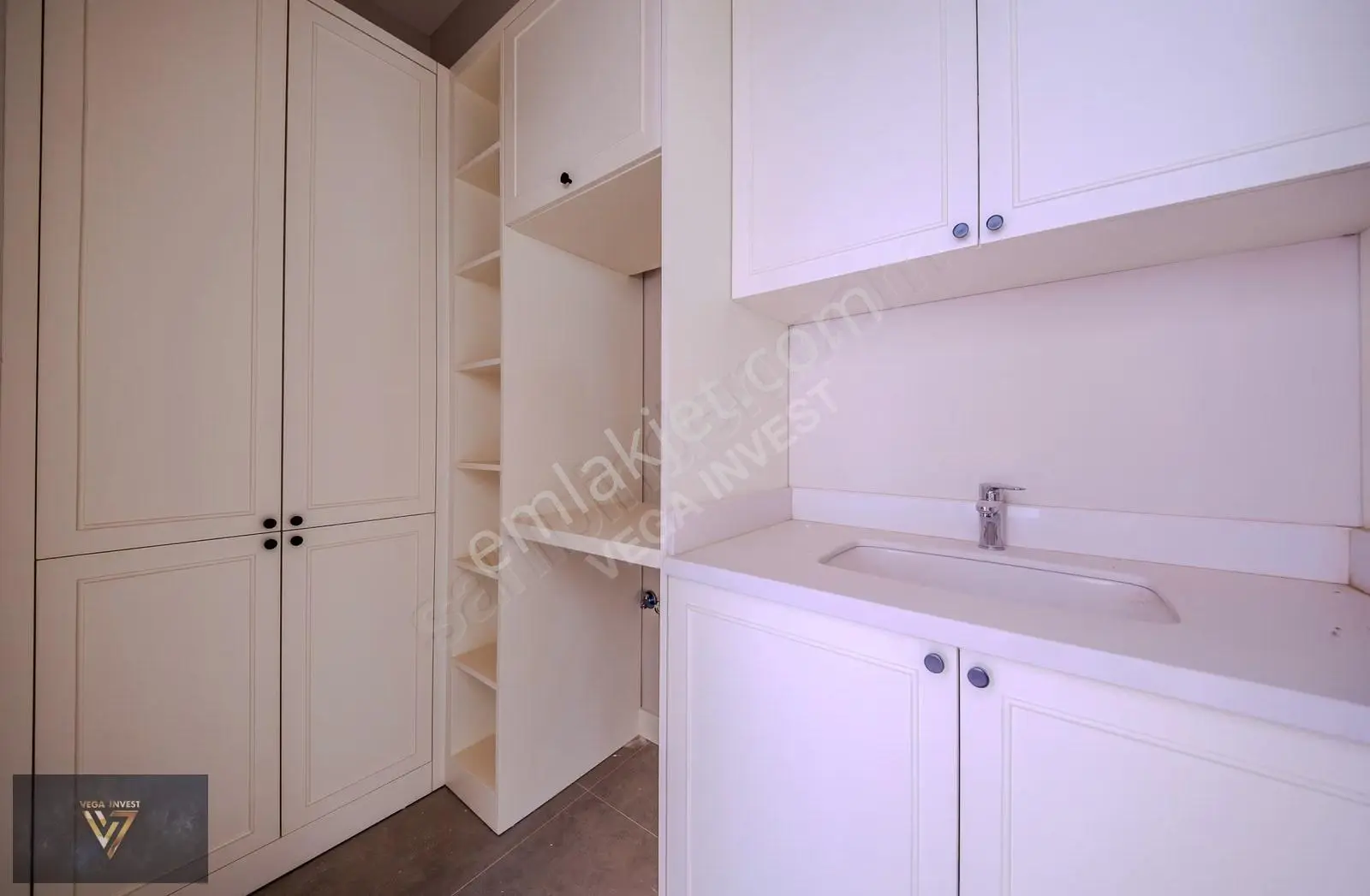 Döşemealtın'da Müstakil Havuzlu Kiralık Köşe Villa Vega Invest - Görsel 2