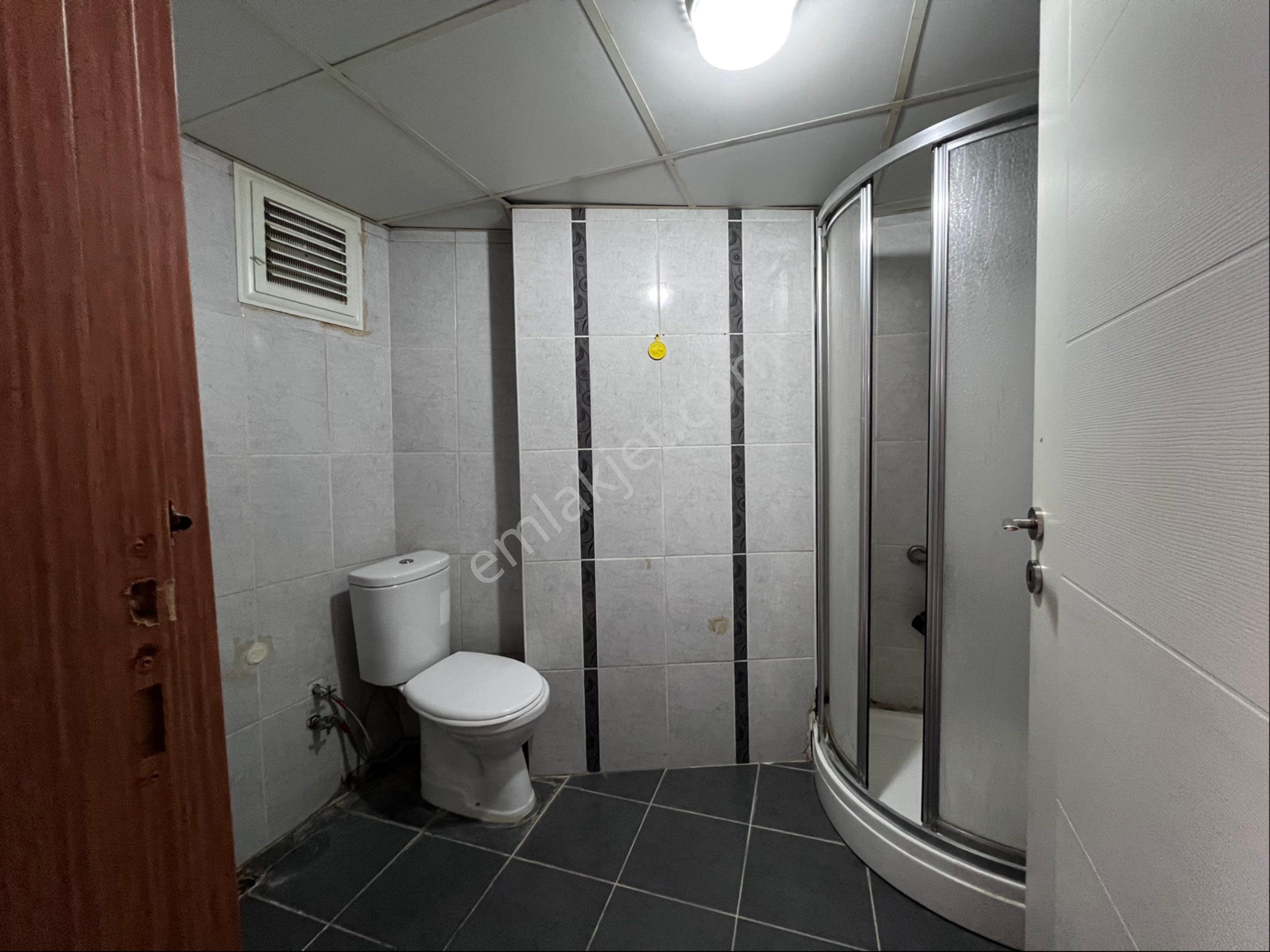 Remax Land Otogara Yürüme Mesafesinde Satılık Daire - Görsel 6
