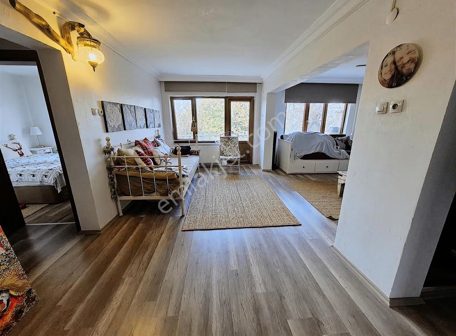 Sapanca'da Muhteşem Panoramik Göl Manzaralı Satılık Villa... - Görsel 5