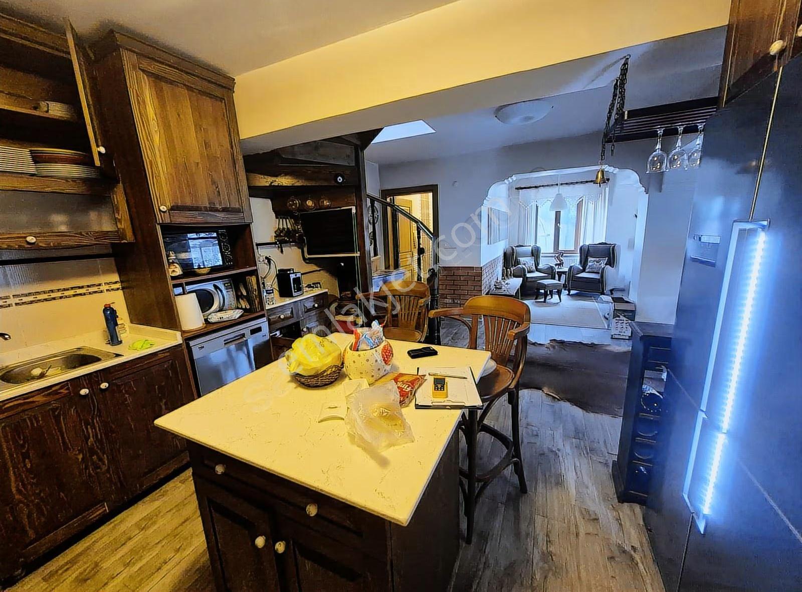Sapanca'da Muhteşem Panoramik Göl Manzaralı Satılık Villa... - Görsel 26
