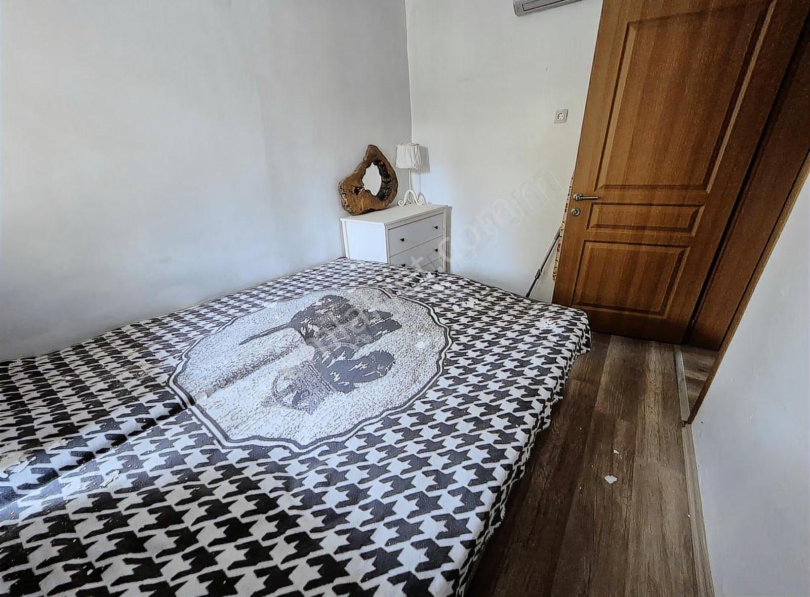 Sapanca'da Muhteşem Panoramik Göl Manzaralı Satılık Villa... - Görsel 16