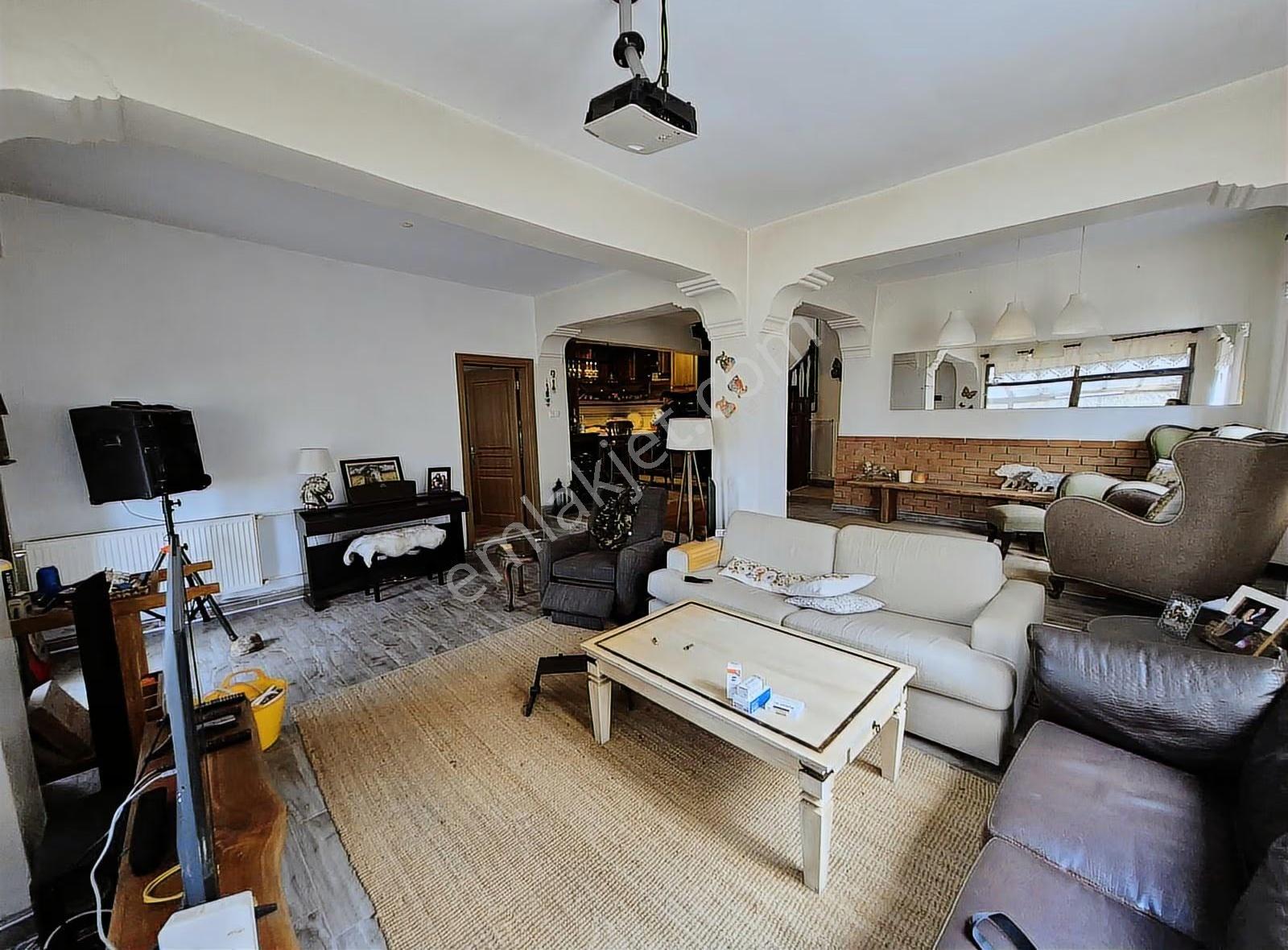 Sapanca'da Muhteşem Panoramik Göl Manzaralı Satılık Villa... - Görsel 18