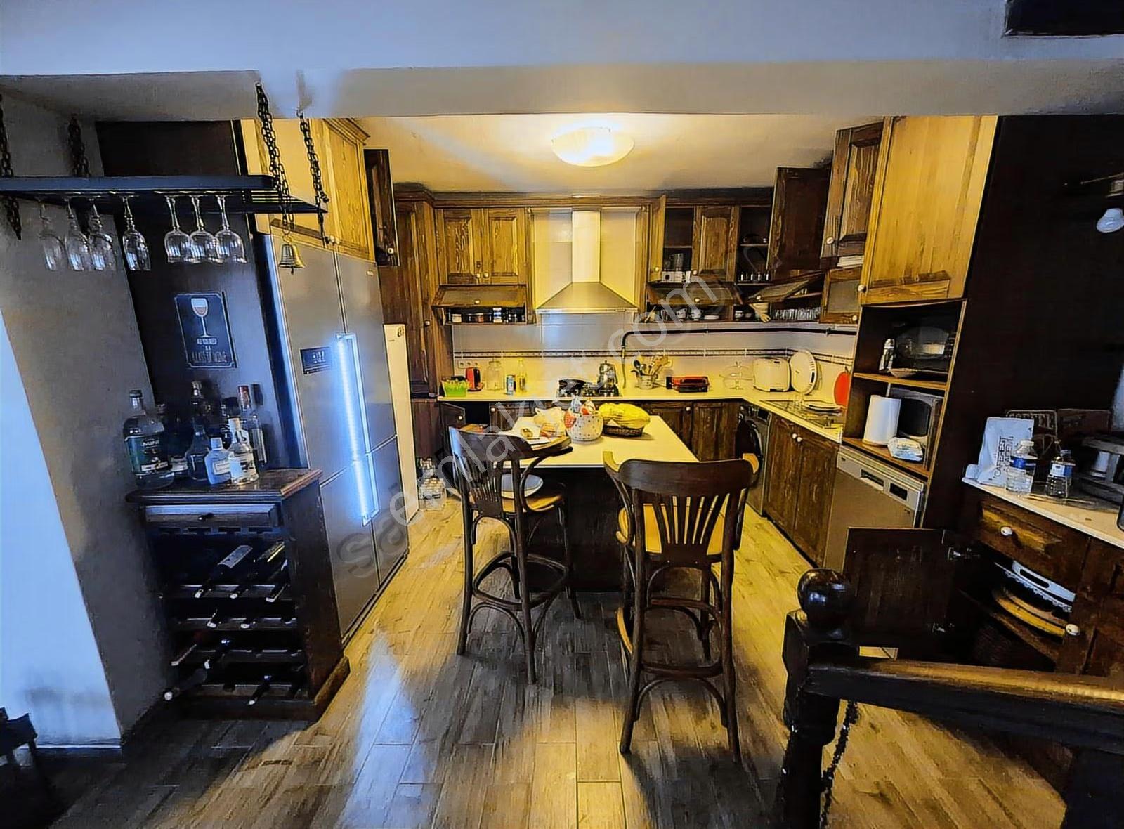Sapanca'da Muhteşem Panoramik Göl Manzaralı Satılık Villa... - Görsel 27