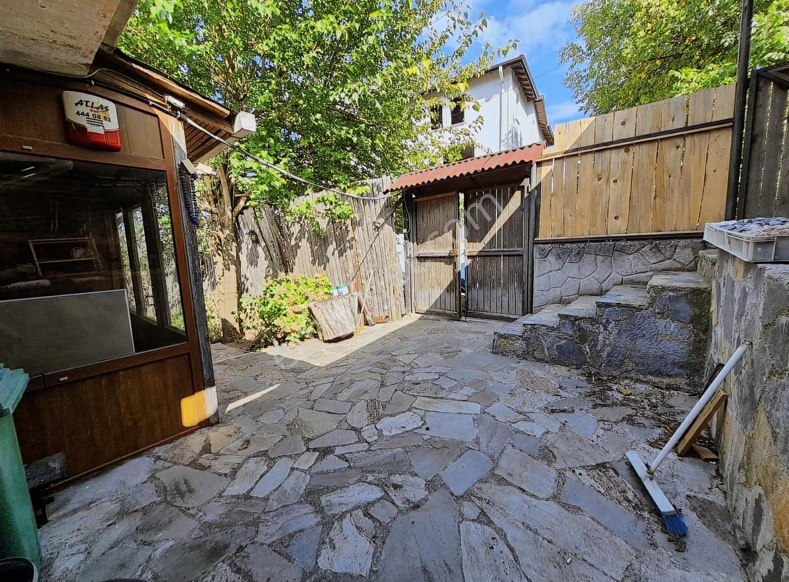 Sapanca'da Muhteşem Panoramik Göl Manzaralı Satılık Villa... - Görsel 30