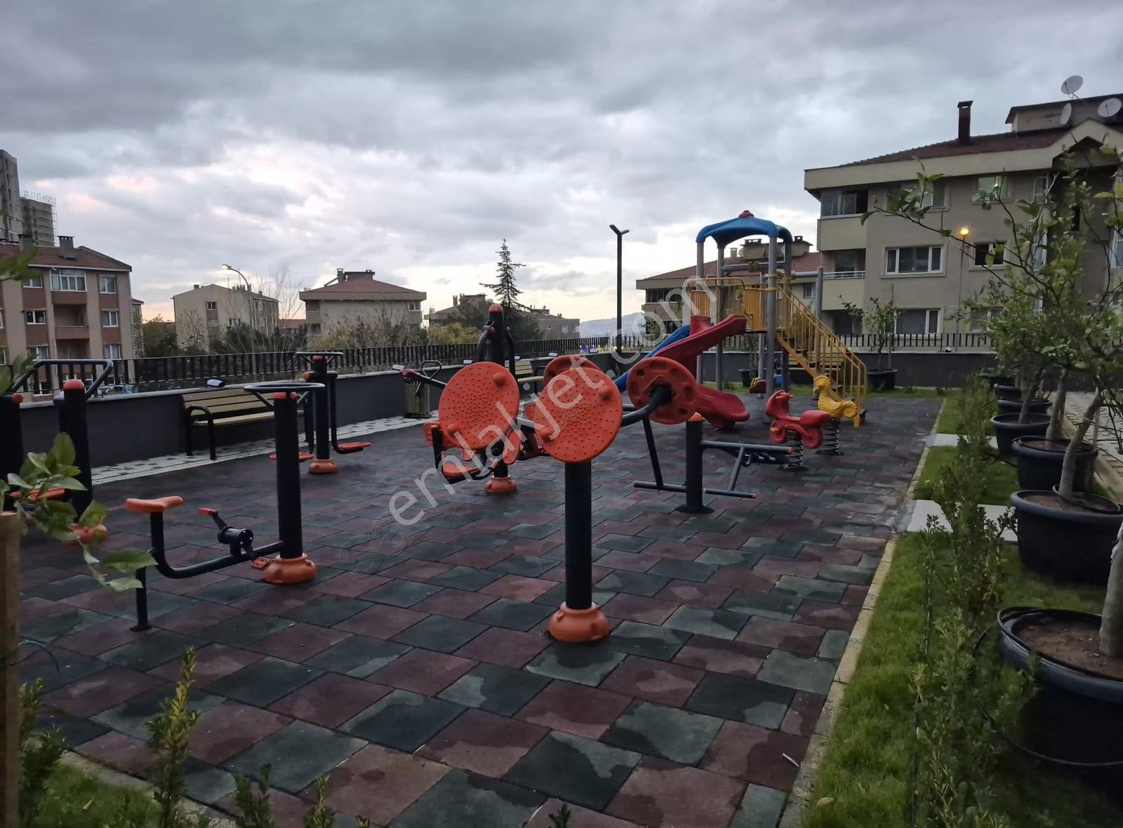 Acil Acil Acil Caddeland Kartal Sitesi'nde 3+1 Satılık Daire - Görsel 22