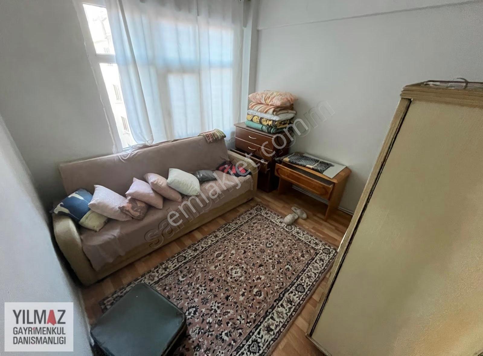 Yılmazdan Köşk Caddesinde 2+1 95 M2 Ara Kat