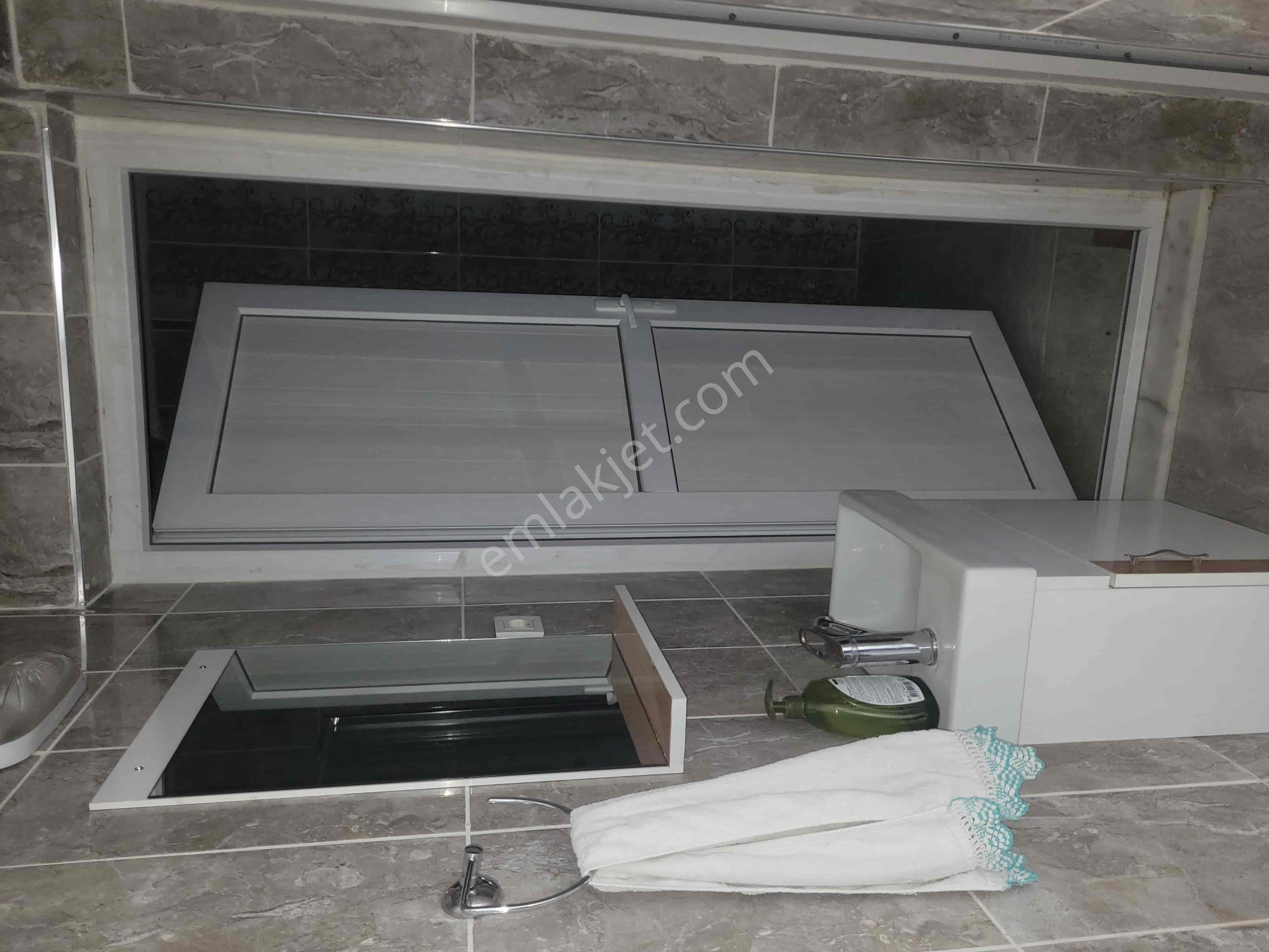 Meta'dan Belediye Arkasında Satılık Ara Kat Doğalgazlı Daire - Görsel 9