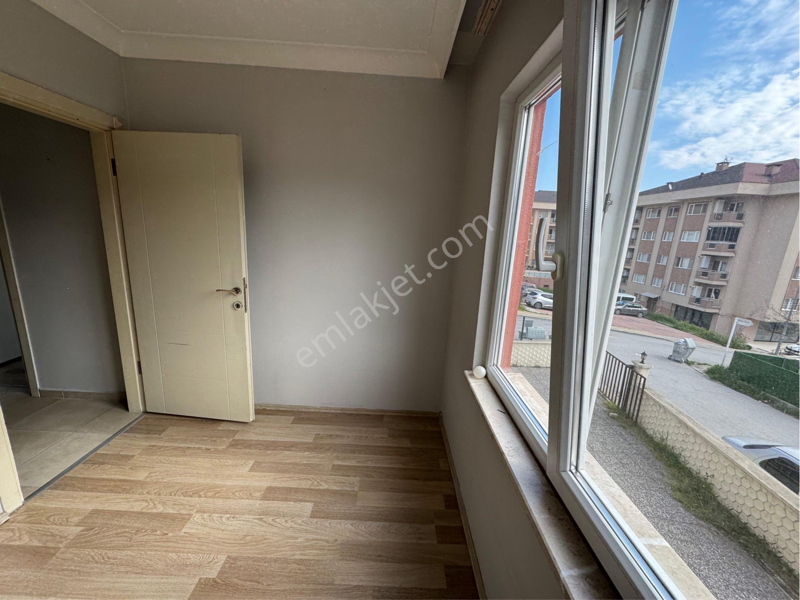 Bahar'dan Anafartalar Caddesinde 1+1 Ayrı Mutfaklı Kiralık Daire - Görsel 16