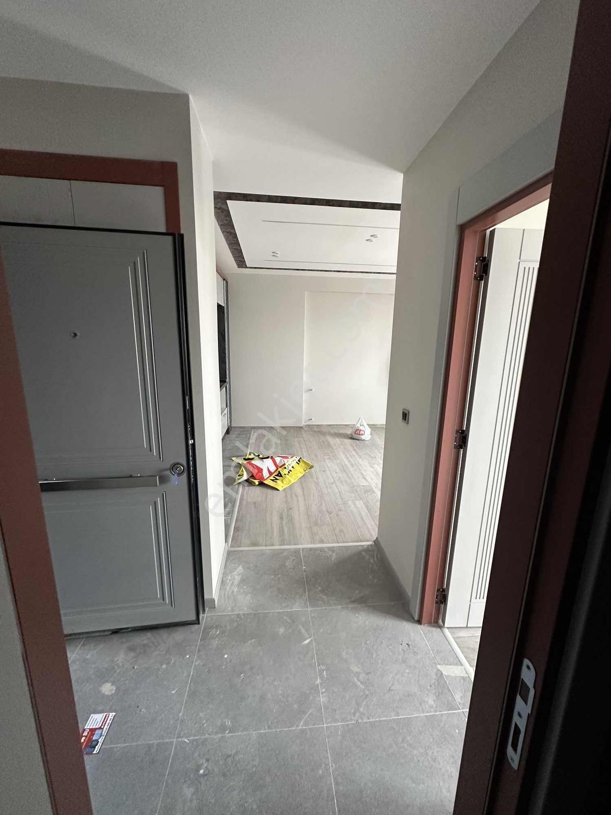 Gültepe'de 1+1 Lüx İşçilikli 1+1 Satılık - Görsel 4