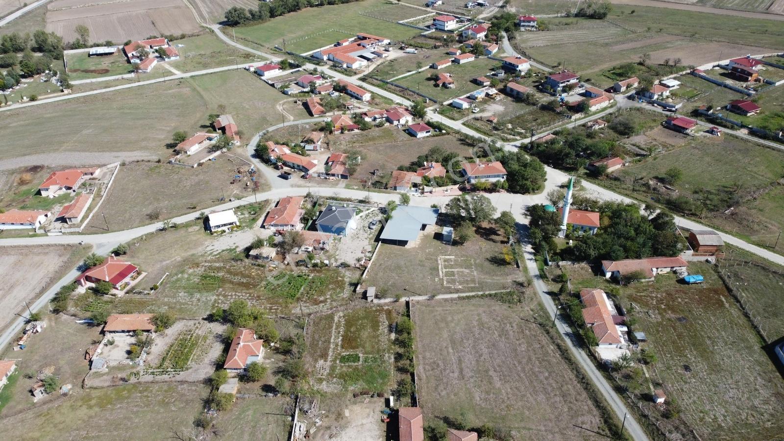 Saray Bahçedere Köyünde 578 M2 İmarlı Arsa - Görsel 3