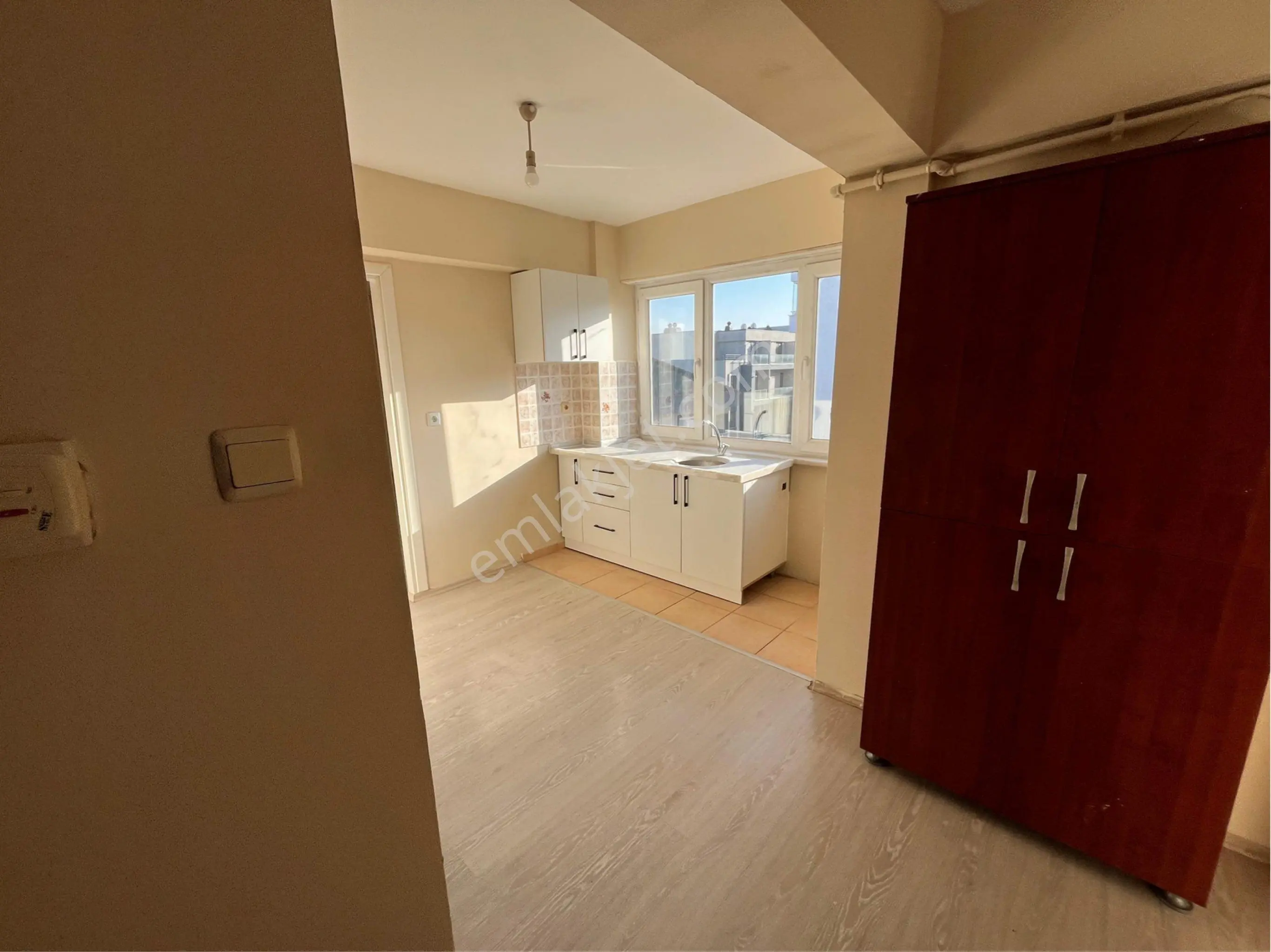 Bahar'dan Görükle'de Kiralık 1+1 Geniş Daire - Ayrı Mutfaklı