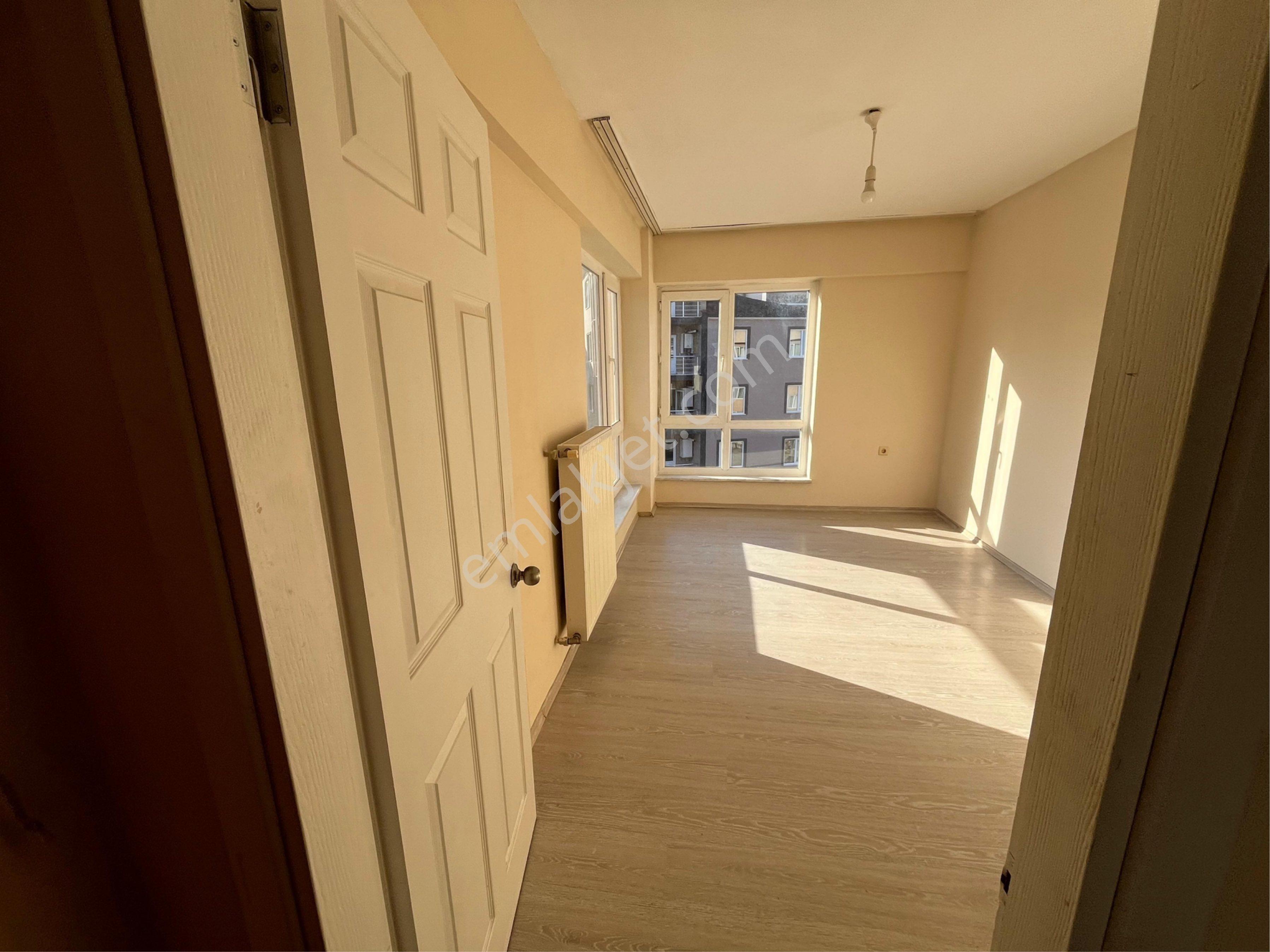 Bahar'dan Görükle'de Kiralık 1+1 Geniş Daire - Ayrı Mutfaklı - Görsel 23