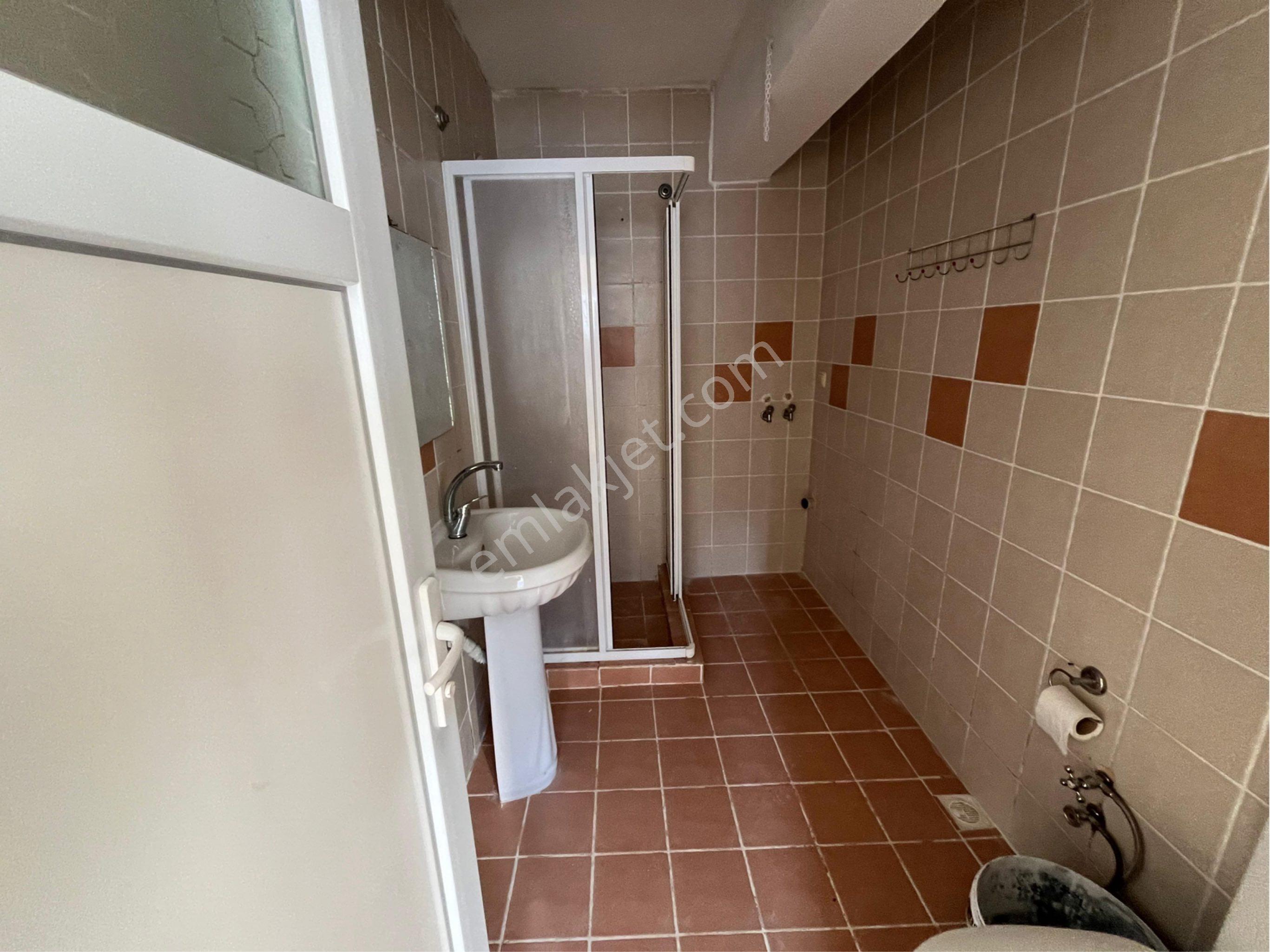 Bahar'dan Görükle'de Kiralık 1+1 Geniş Daire - Ayrı Mutfaklı - Görsel 11