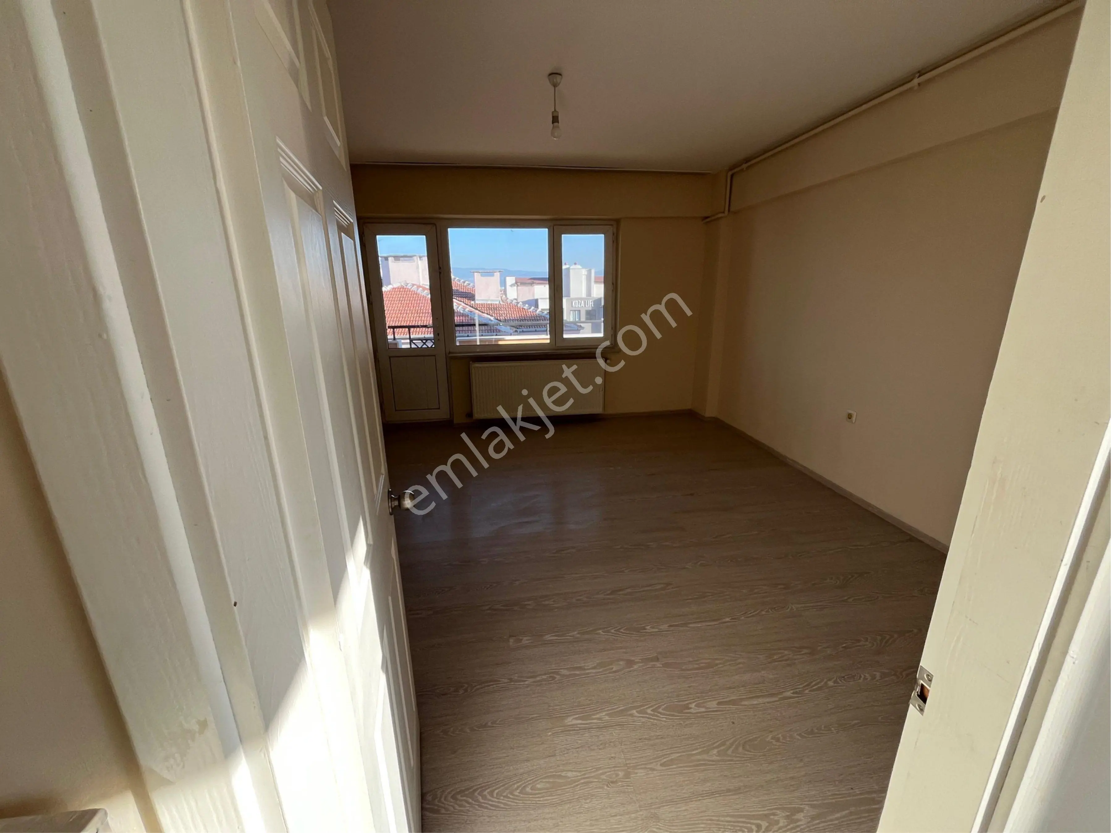 Bahar'dan Görükle'de Kiralık 1+1 Geniş Daire - Ayrı Mutfaklı - Görsel 6