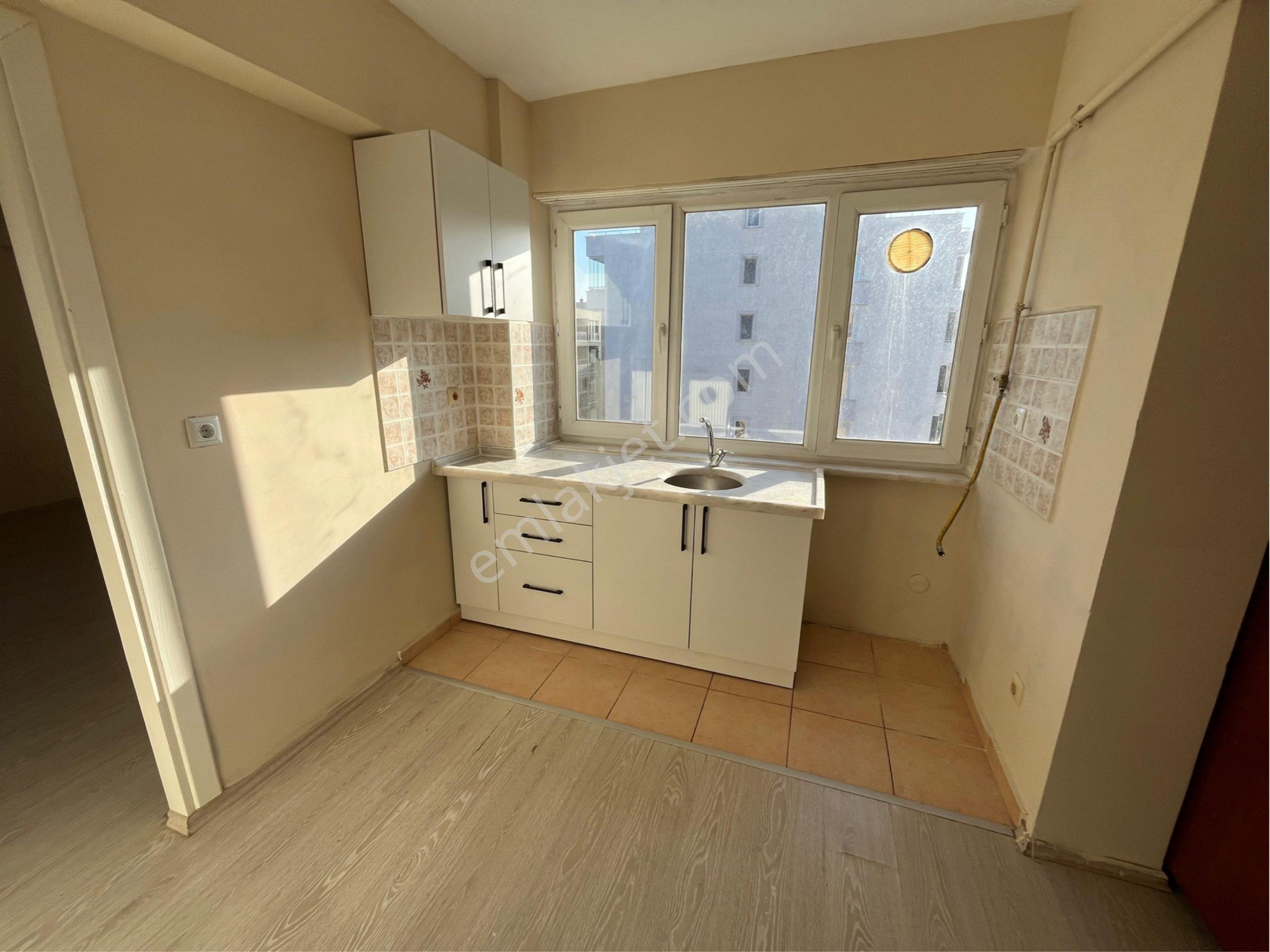 Bahar'dan Görükle'de Kiralık 1+1 Geniş Daire - Ayrı Mutfaklı - Görsel 16