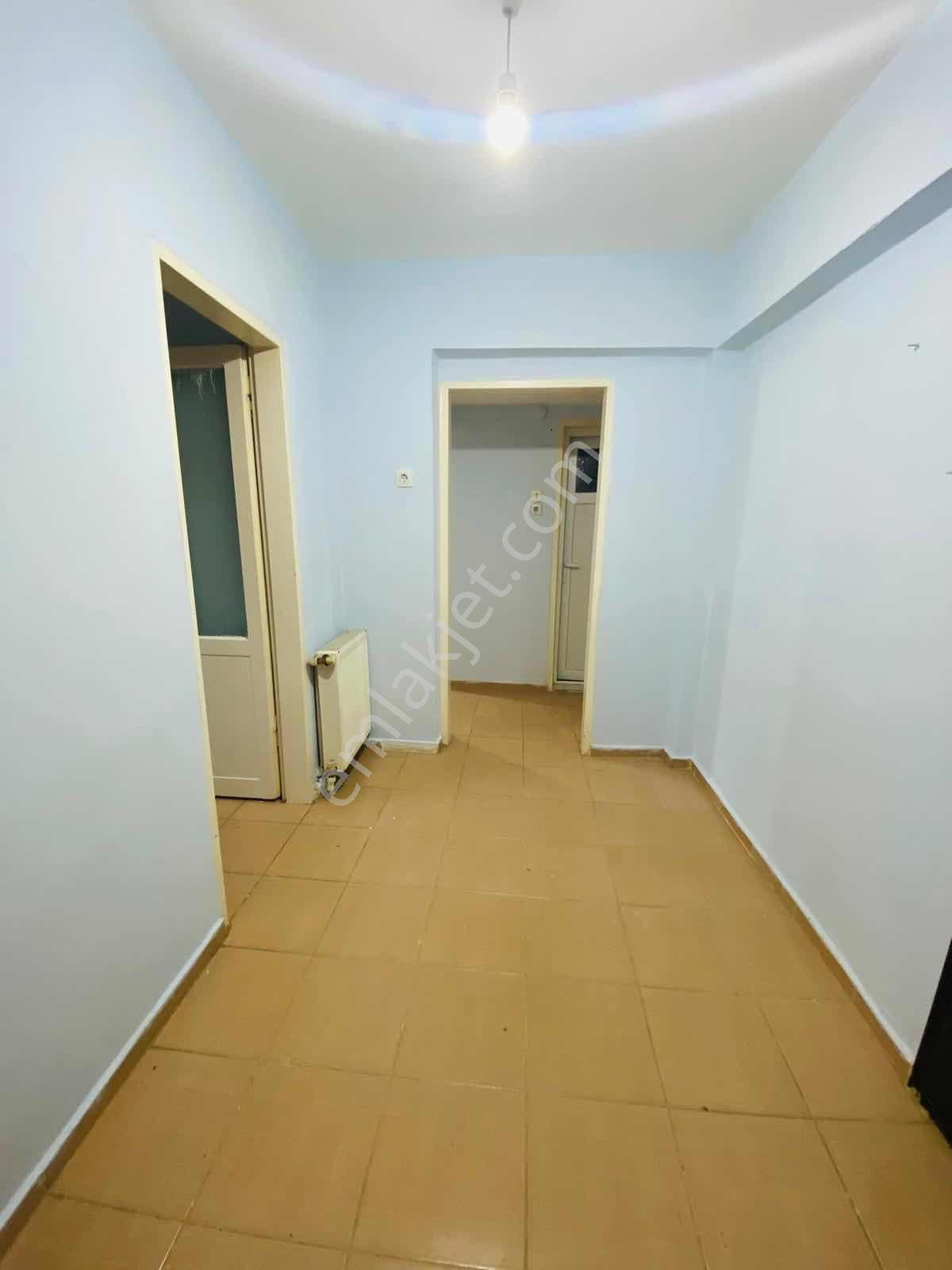 Karaköy'de Cadde Üzerinde Kiralık Daire Fırsatı - Görsel 29