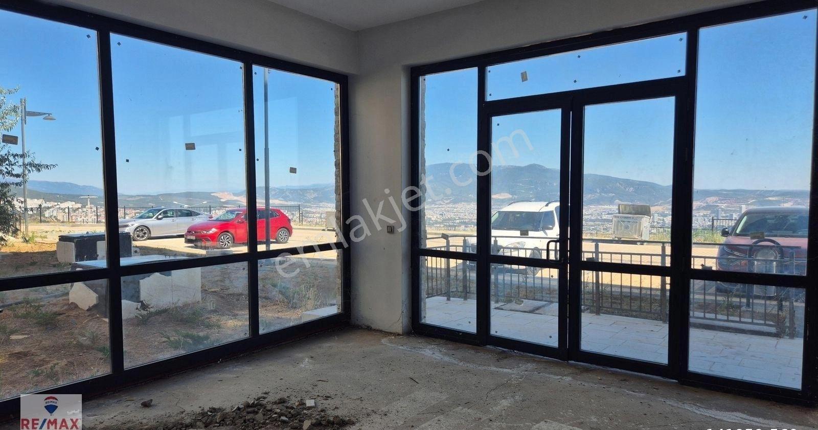 Bayraklı Şehir Hastanesi Yakını Toki 5. Etapta Kiralık İş Yeri - Görsel 21