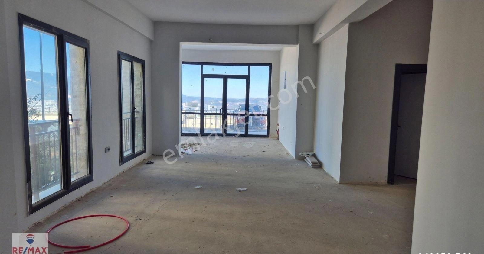 Bayraklı Şehir Hastanesi Yakını Toki 5. Etapta Kiralık İş Yeri - Görsel 23