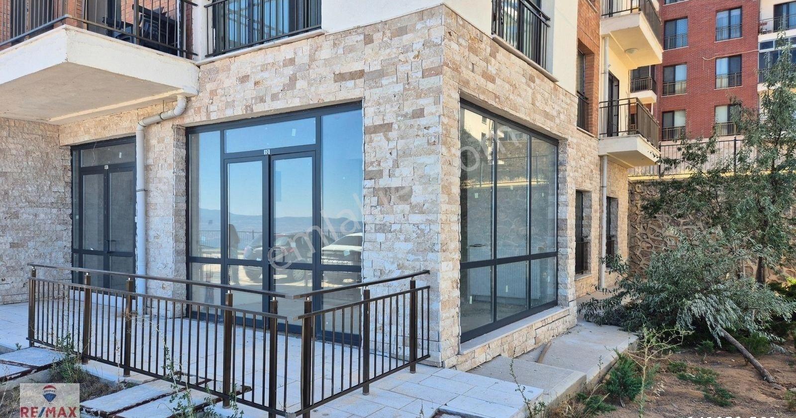 Bayraklı Şehir Hastanesi Yakını Toki 5. Etapta Kiralık İş Yeri - Görsel 2