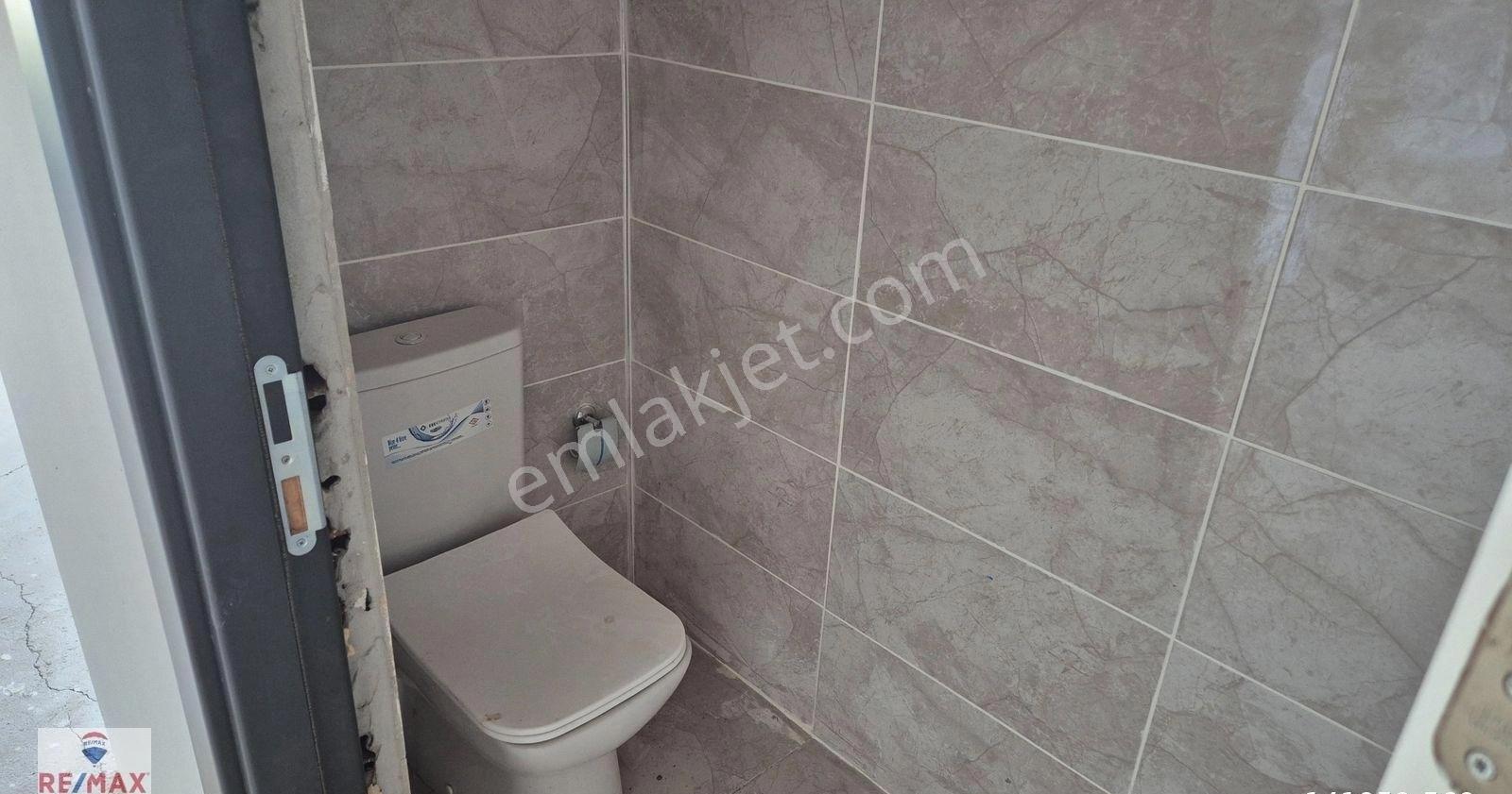 Bayraklı Şehir Hastanesi Yakını Toki 5. Etapta Kiralık İş Yeri - Görsel 5