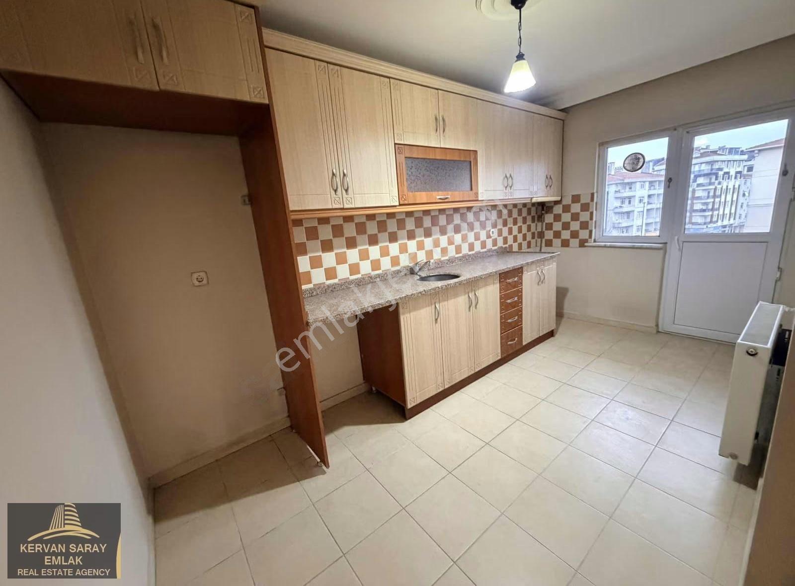 Bahçelievler Mahmutbey Cadde Üzeri Satılık Daire 3+1 130m2 - Görsel 13