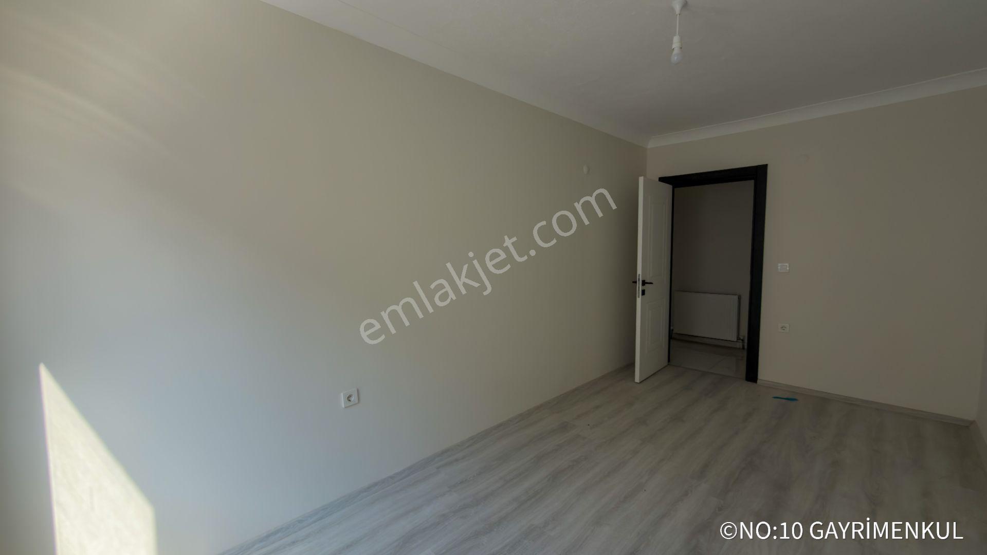 No:10 Gayrimenkul’den Cadde Üstü Ara Kat 3+1 125 M2 Asansörlü Merkezi Kaloriferli Satılık Daire - Görsel 9