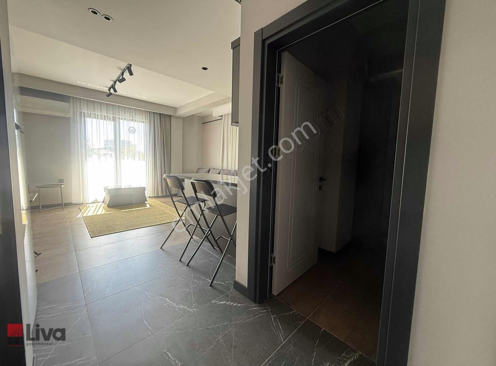 Liva'dan Plevne Mahallesinde Full Eşyalı Kiralık Sıfır 1+1 Daire - Görsel 12
