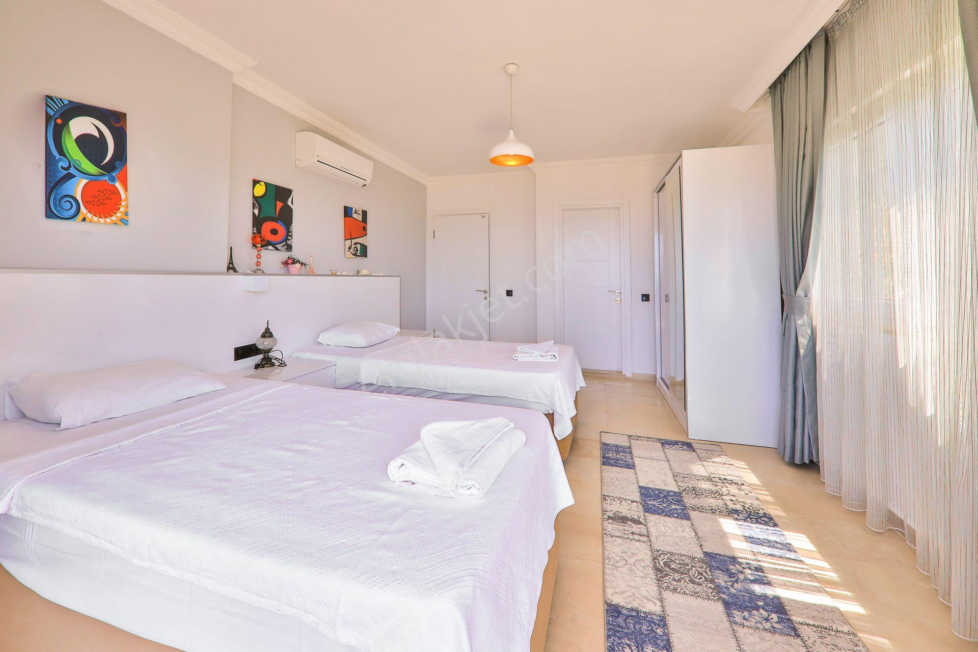 Merkezi Konumda Satılık 3+1 Villa + Ofis - Görsel 18