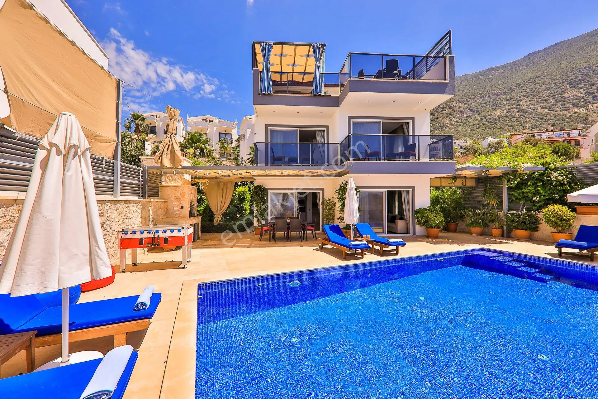 Merkezi Konumda Satılık 3+1 Villa + Ofis - Görsel 2