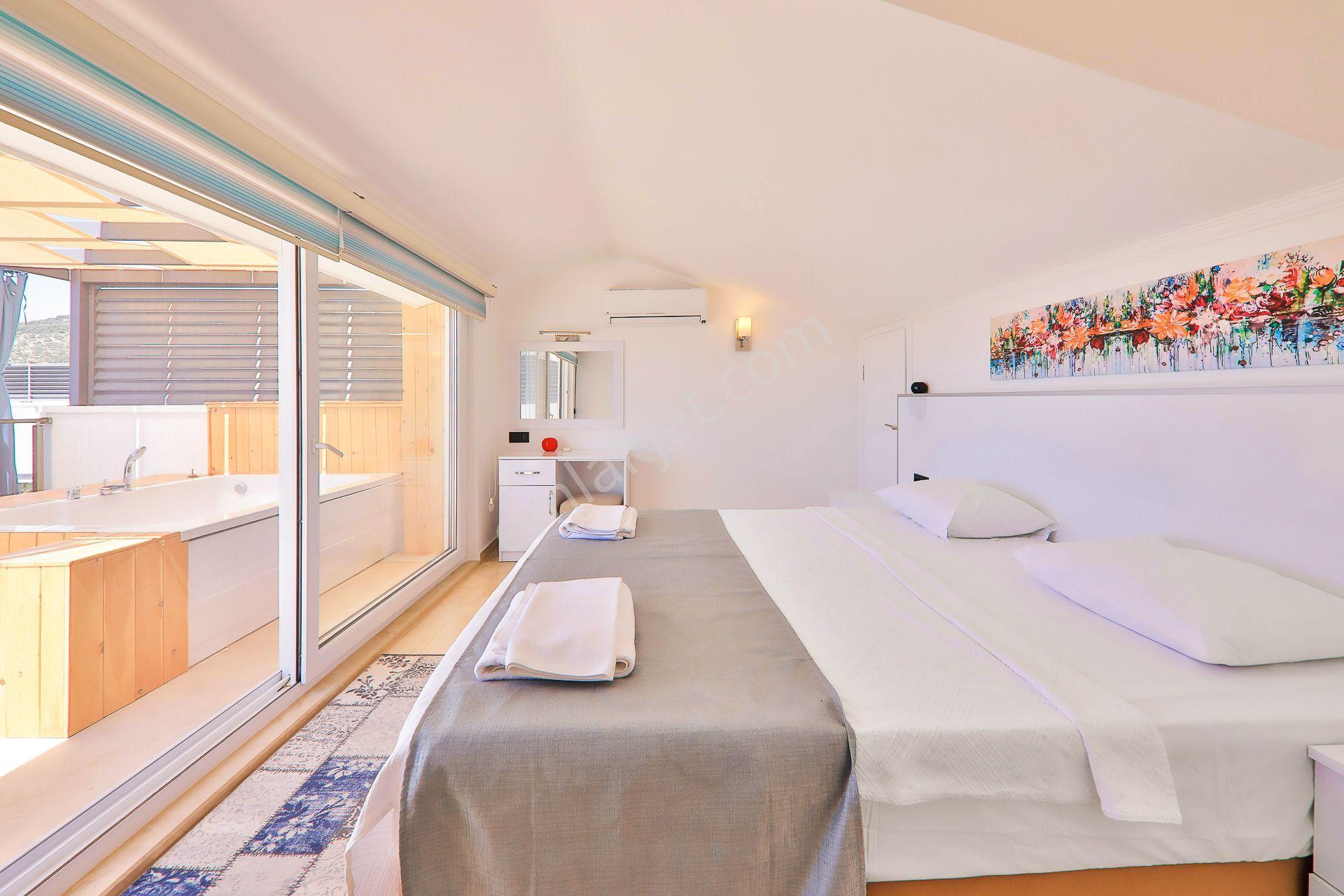 Merkezi Konumda Satılık 3+1 Villa + Ofis - Görsel 27