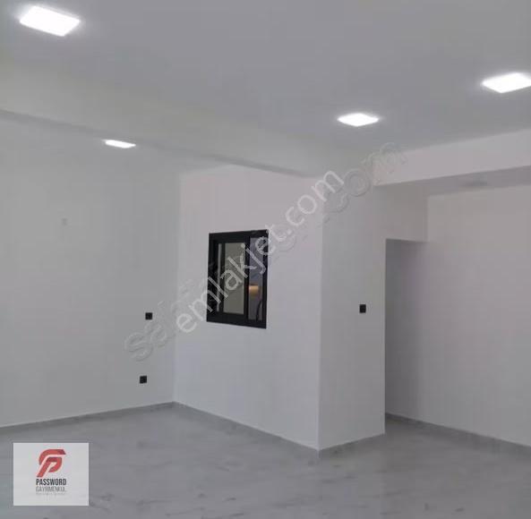 Gaziemir, Yeşil Mahallesi'nde, Full Yenilenmiş, Kiracılı Dükkan - Görsel 4