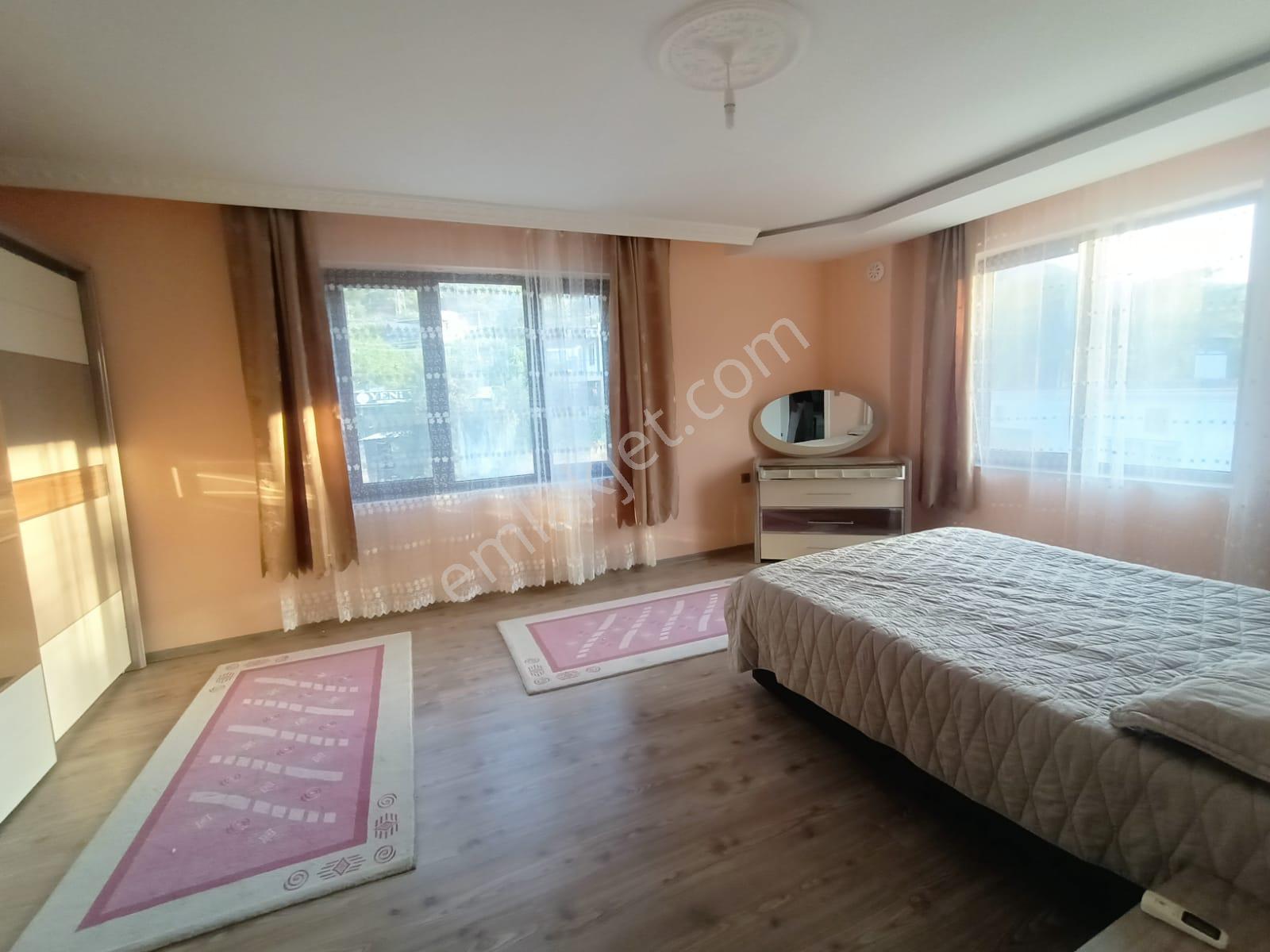 Konyaaltı Manzarası İle Kiralık Havuzlu Otoparkli Villa 5+1. - Görsel 18