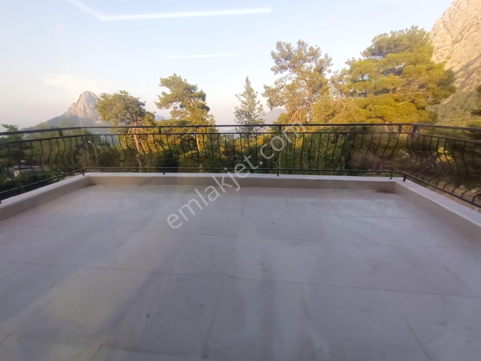 Konyaaltı Manzarası İle Kiralık Havuzlu Otoparkli Villa 5+1. - Görsel 27