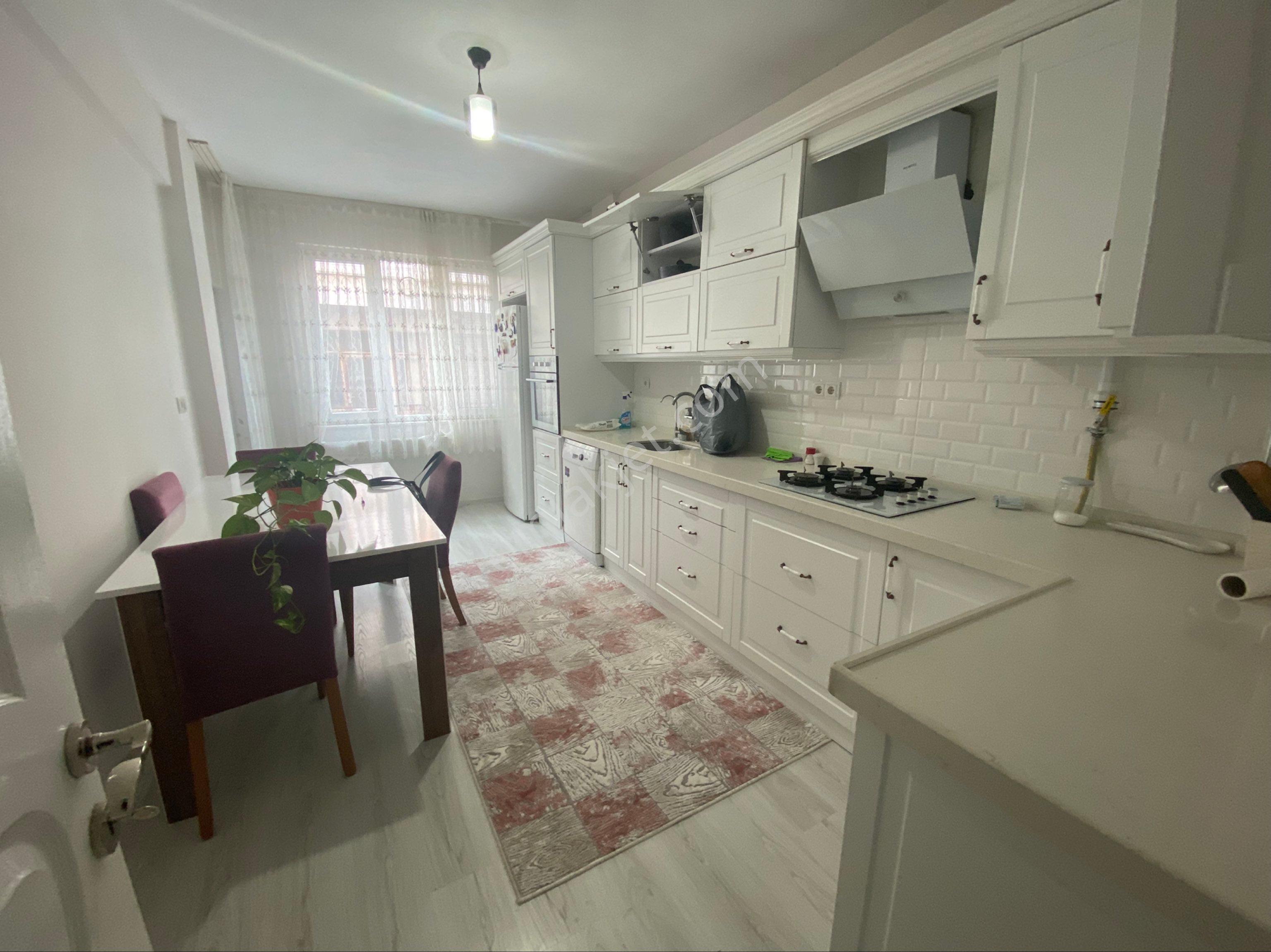 Lerox Uçar’dan Terme Meydanda Eşyalı Kiralık Daire - Görsel 2