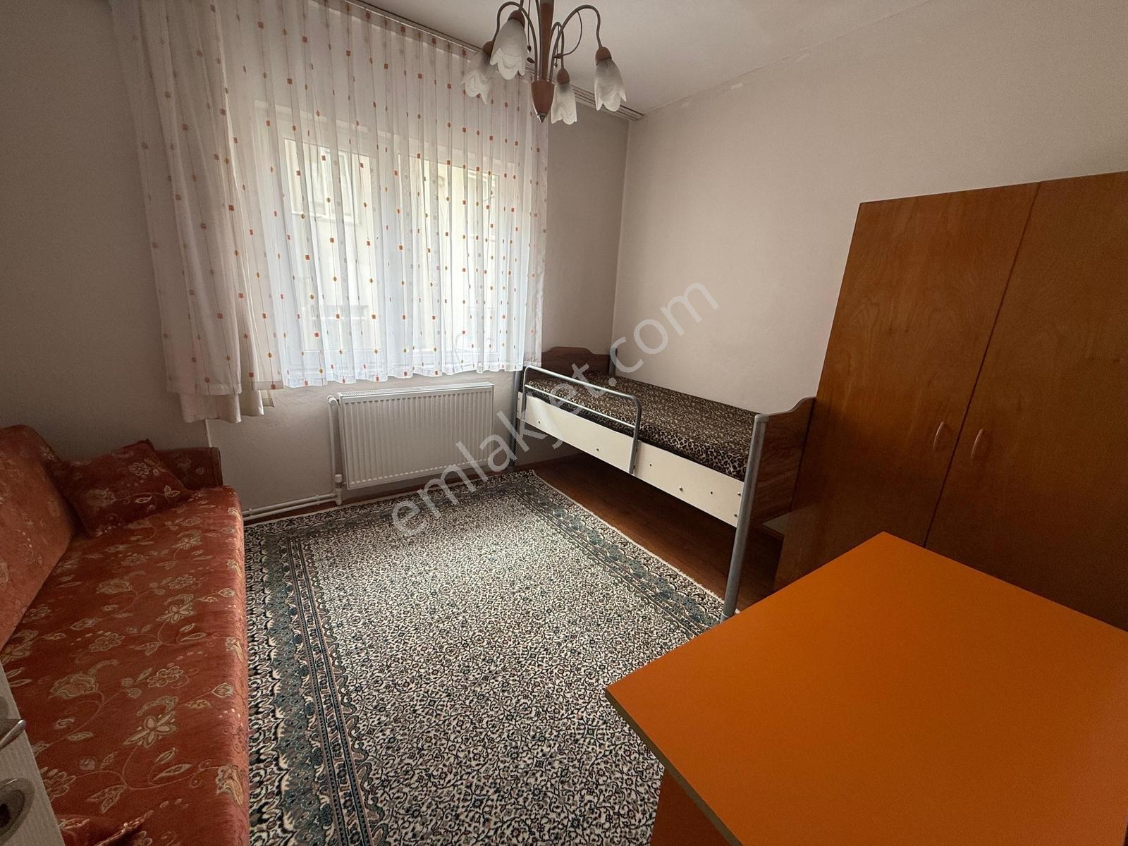 Stm Emlaktan Fatih Cad. Eşyalı Satılık 2+1 Yüksek Giriş Daire