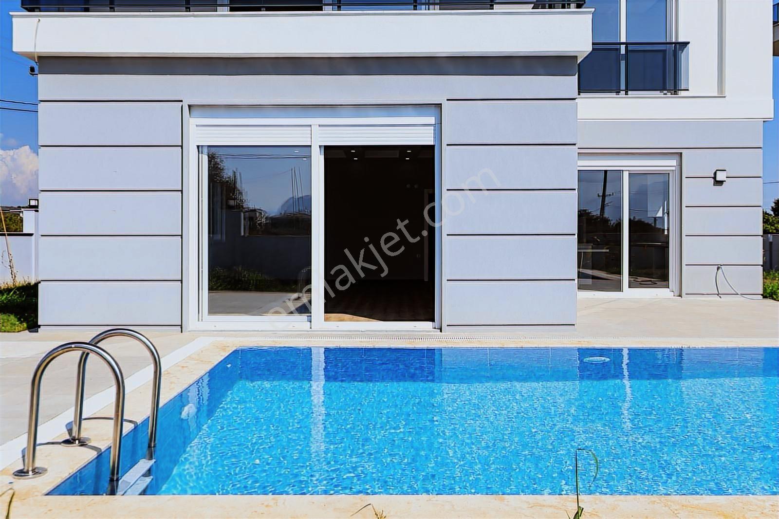 Döşemealtı Altınkale Satılık Havuzlu İskanlı Villa - Görsel 2