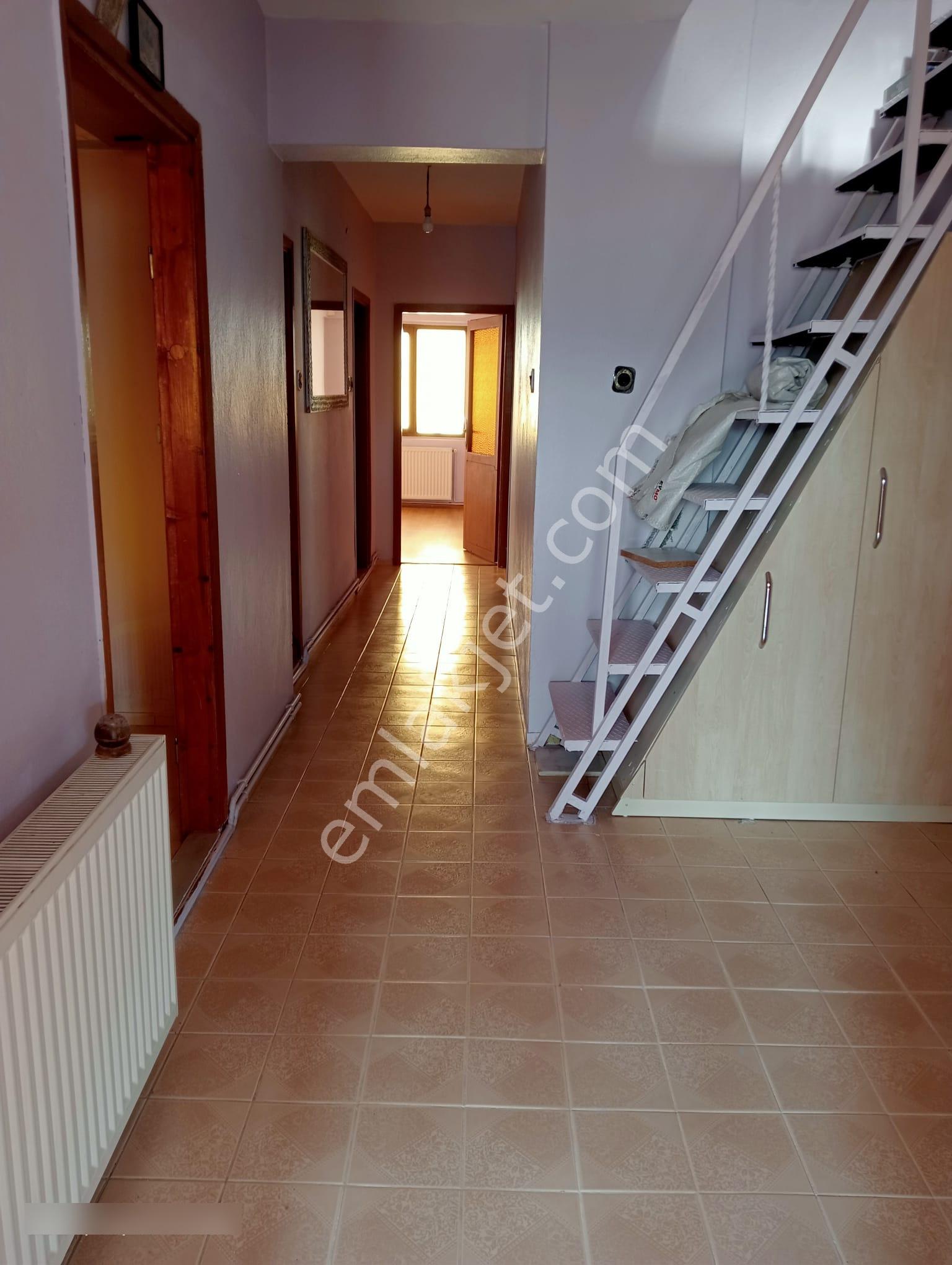 Eski Pazar Caddesinde 3+1 Asma Katlı Kiralık Daire - Görsel 13