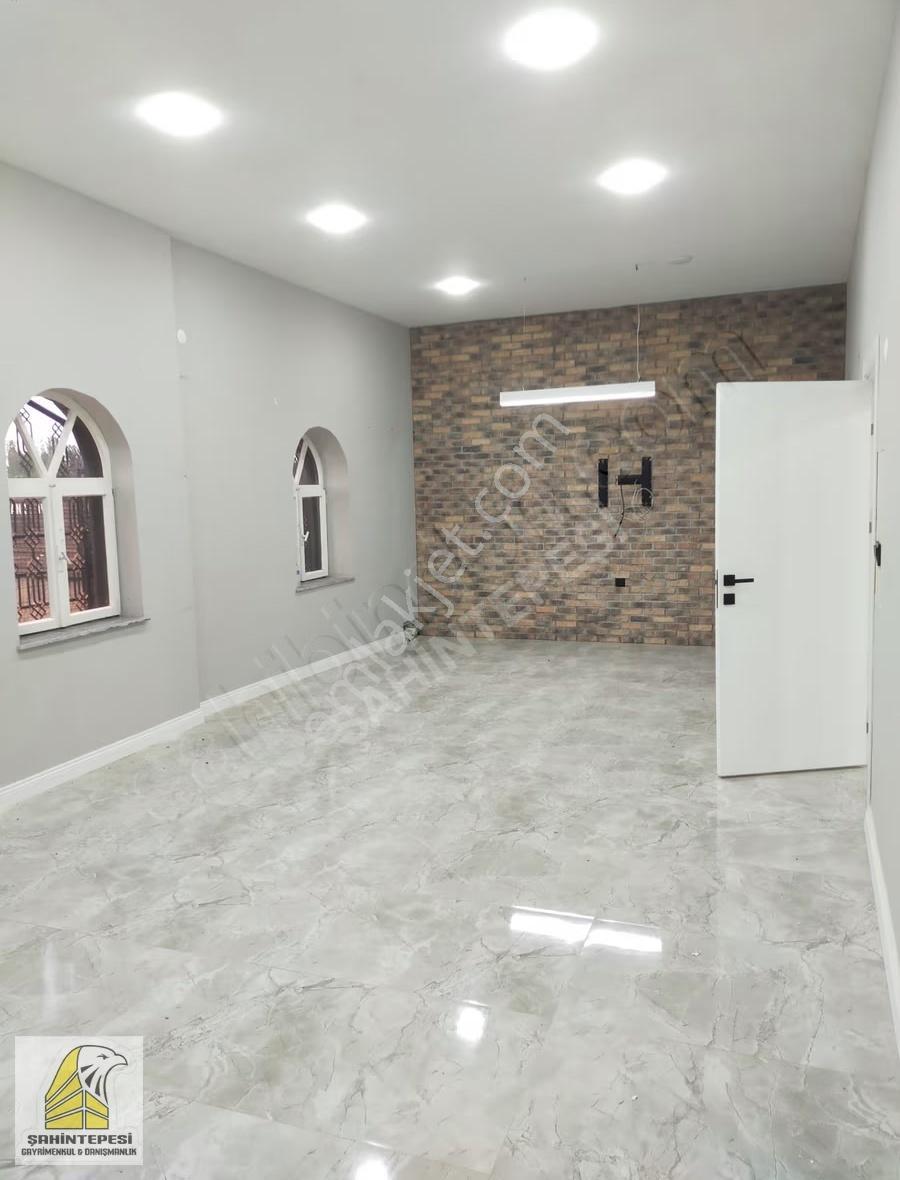 Karabayırbağların'da Kiralık Bahçeli Taş Bina-prestijli İşyeri - Görsel 12