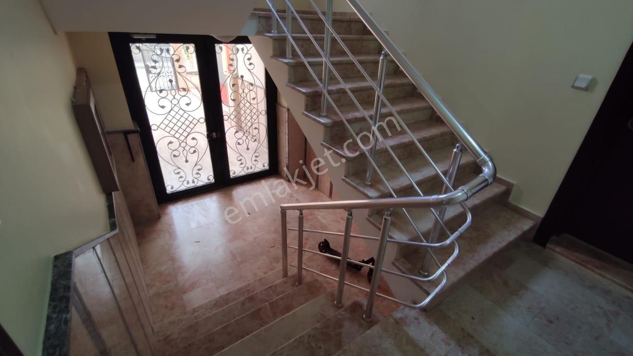 Stm Emlaktan İhsaniye Mahde Site İçerisinde Kiralık 3+1 Daire - Görsel 13