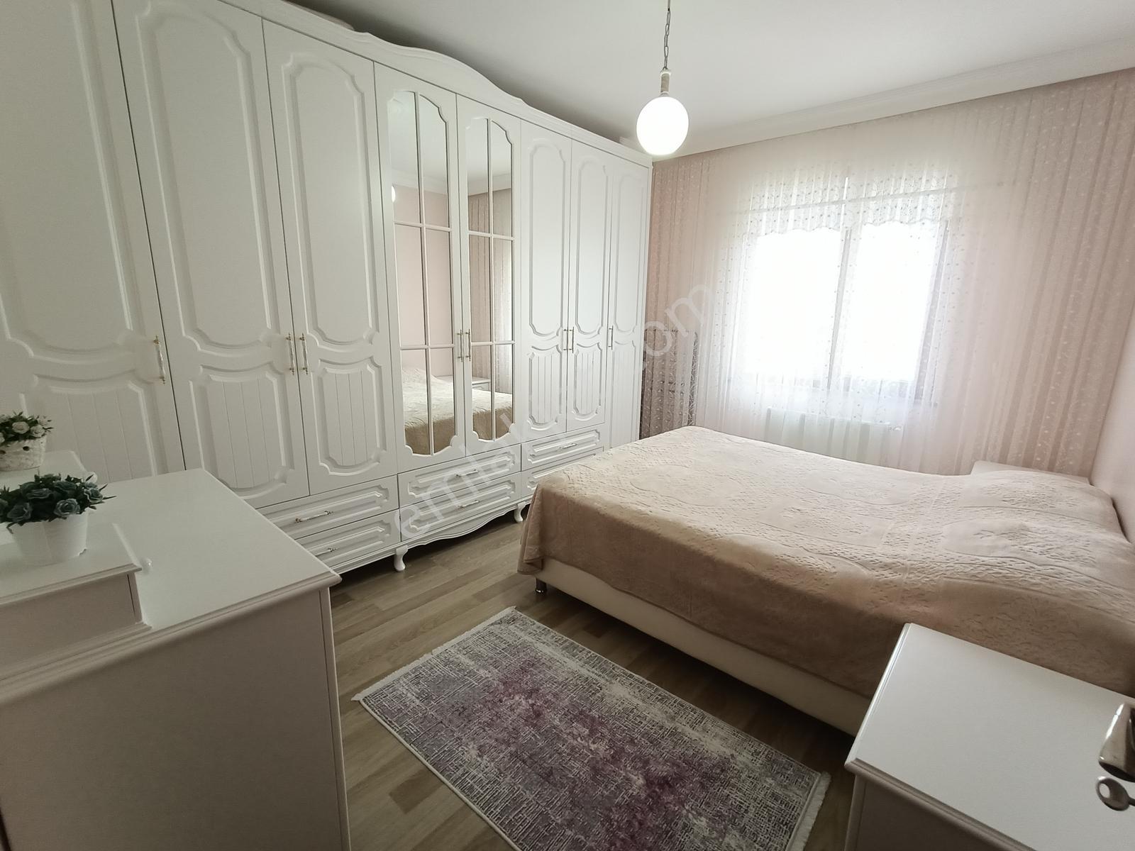 Akgün'den Atalar'da Çok Geniş Bakımlı 3+1 Satılık Daire - Görsel 7